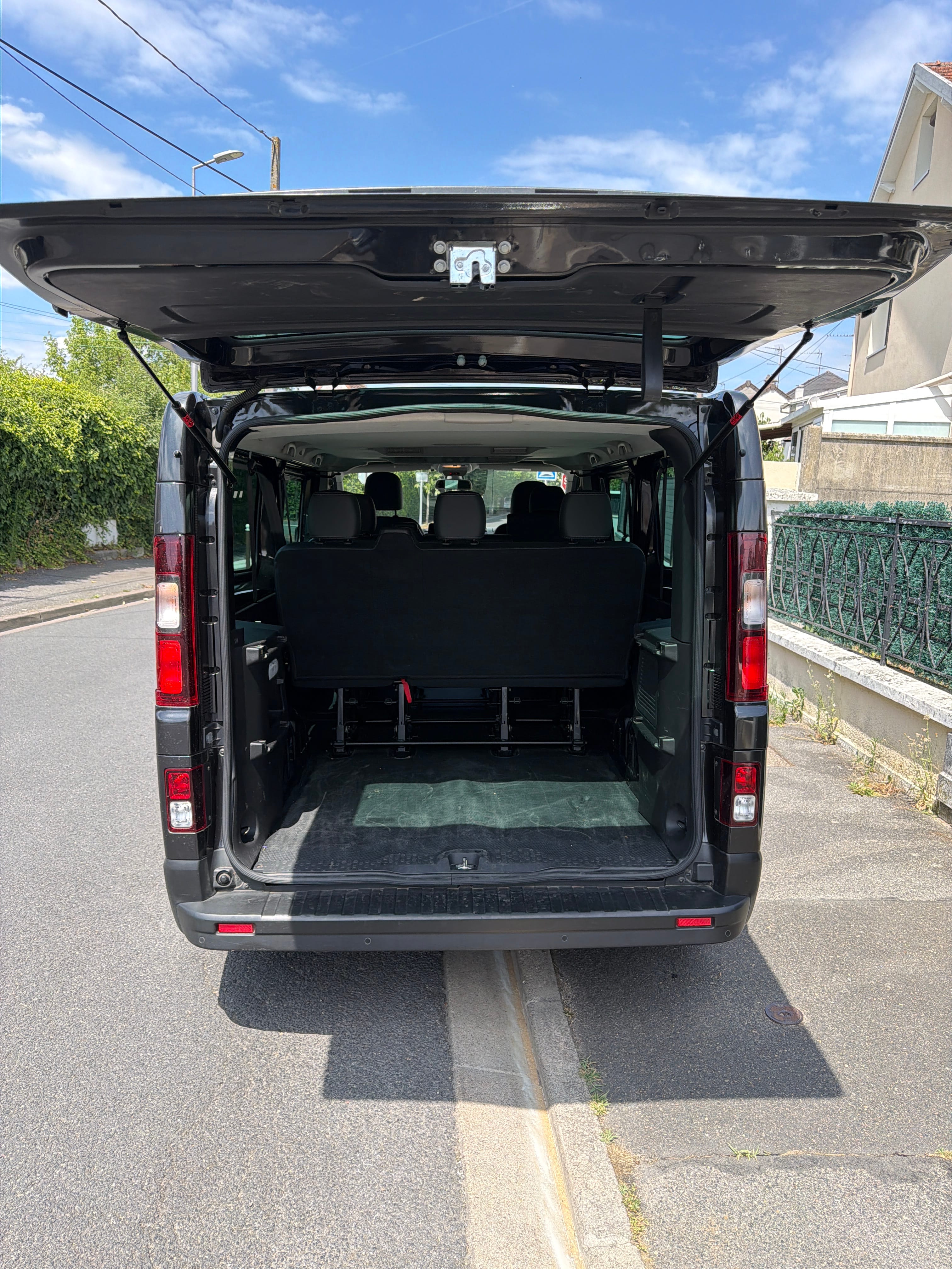 Renault Trafic Passenger avec Siège bébé