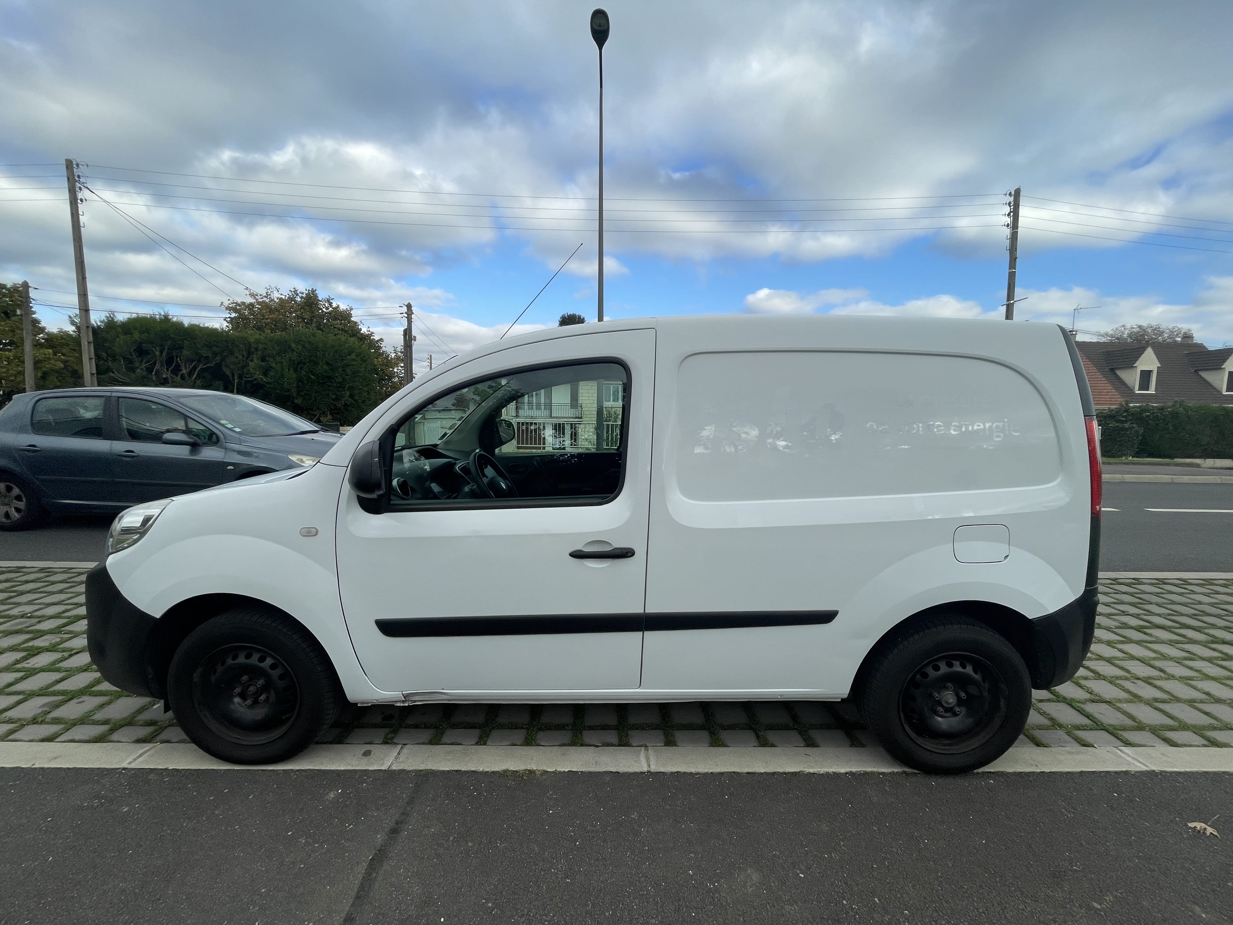 Renault Kangoo Fourgon avec Entrée audio / iPod
