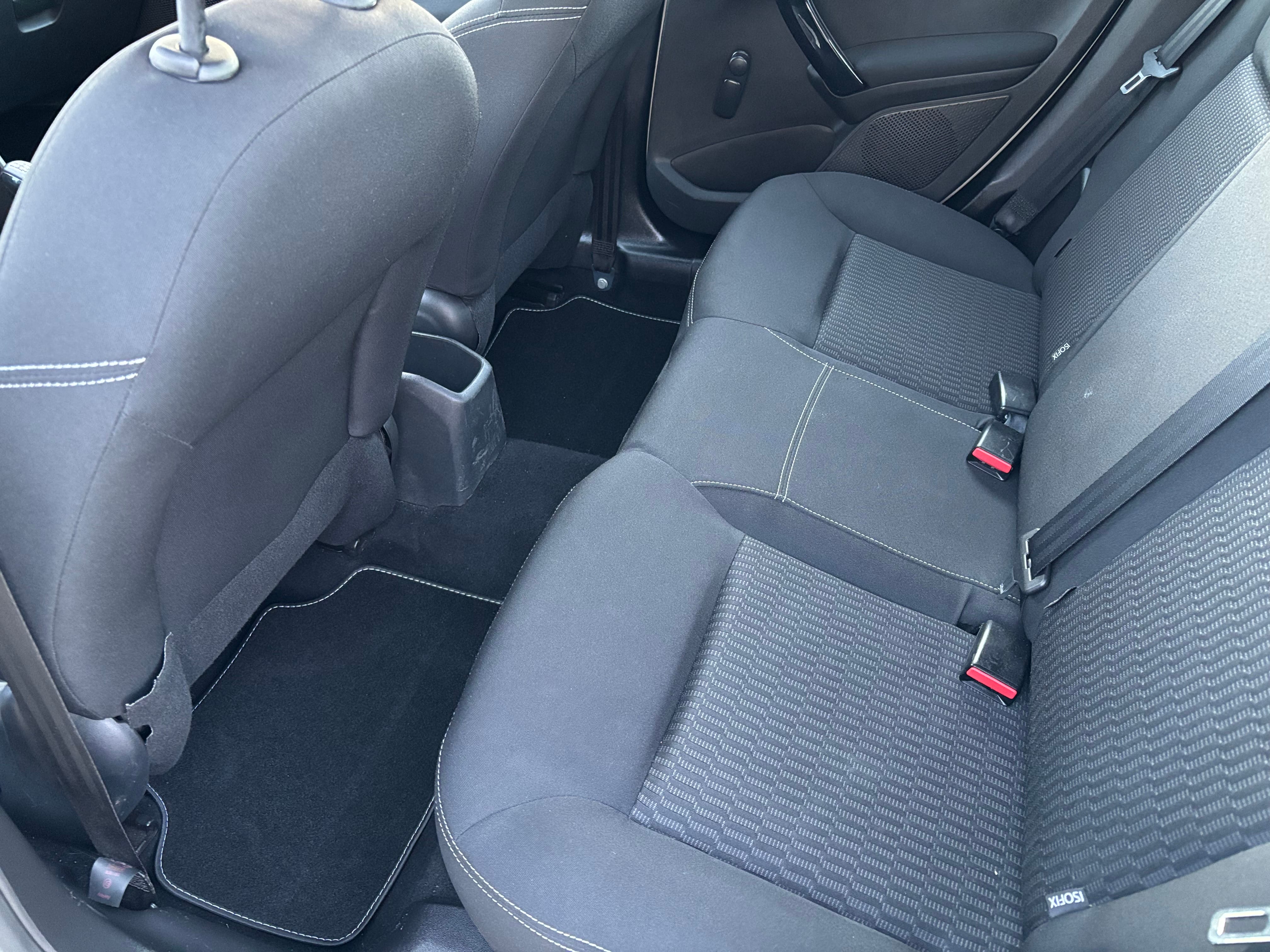 Peugeot 208 1,2 83 cv