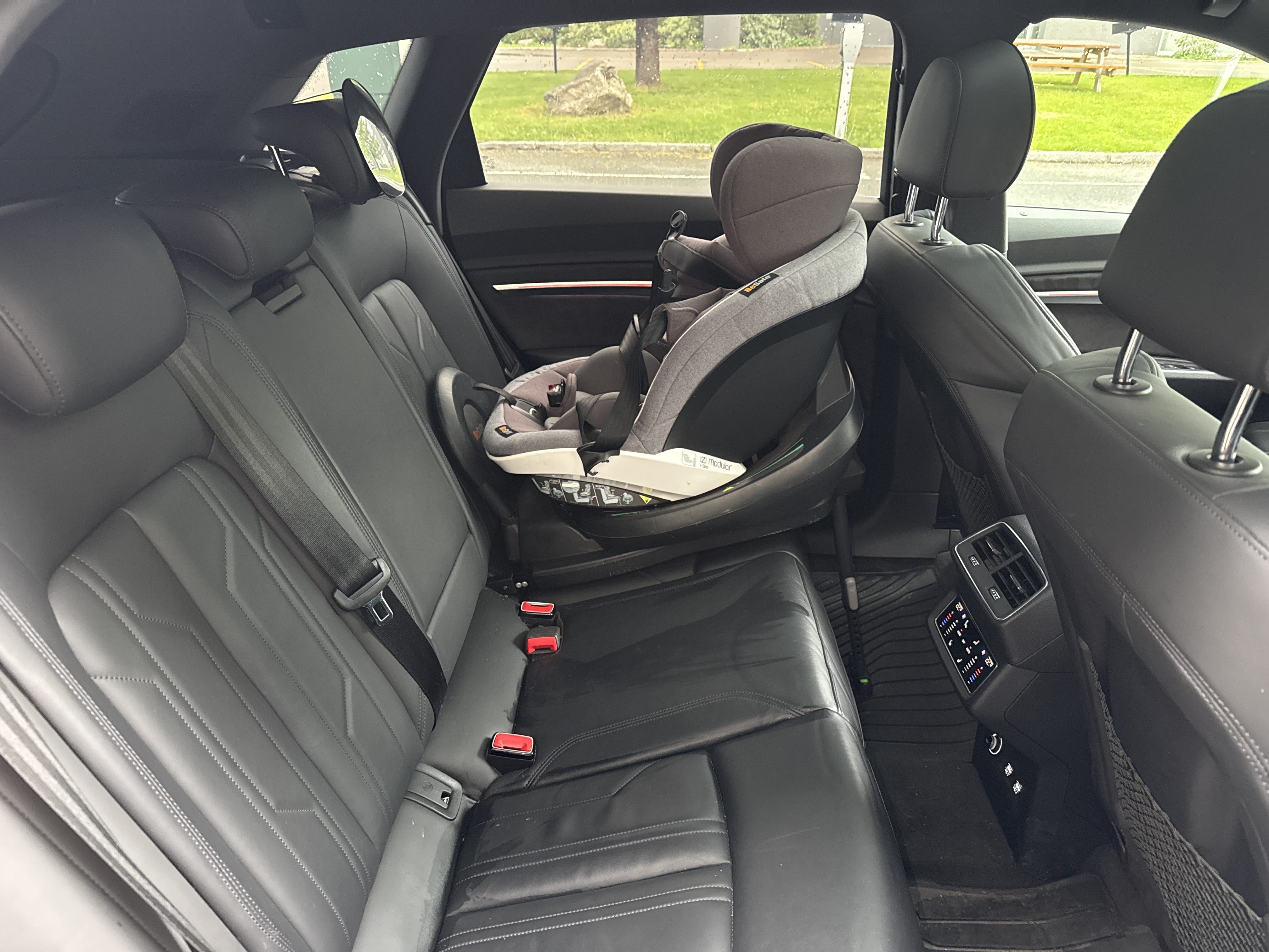 Audi e-tron med Cruisekontroll