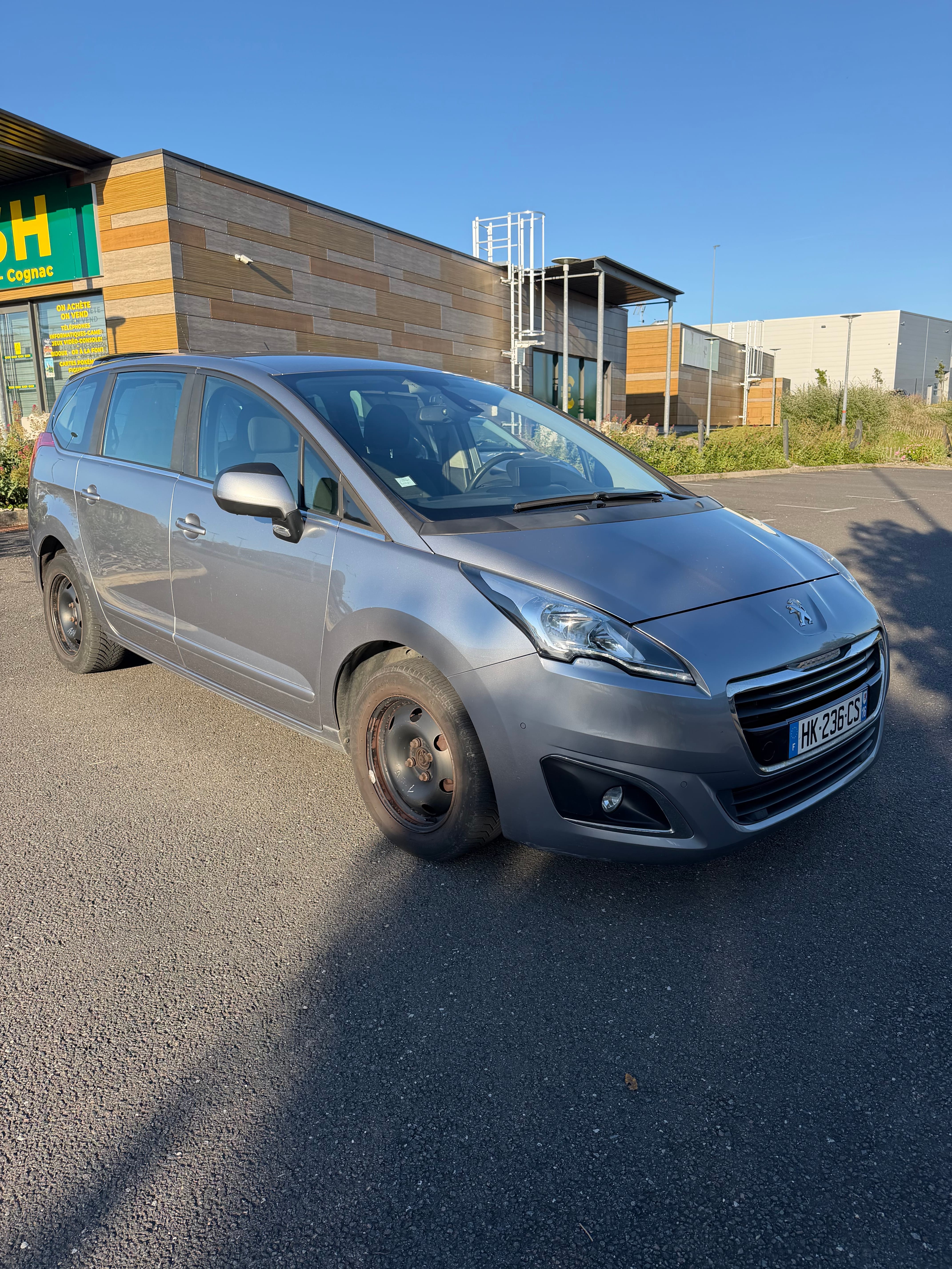 Peugeot 5008 avec Climatisation