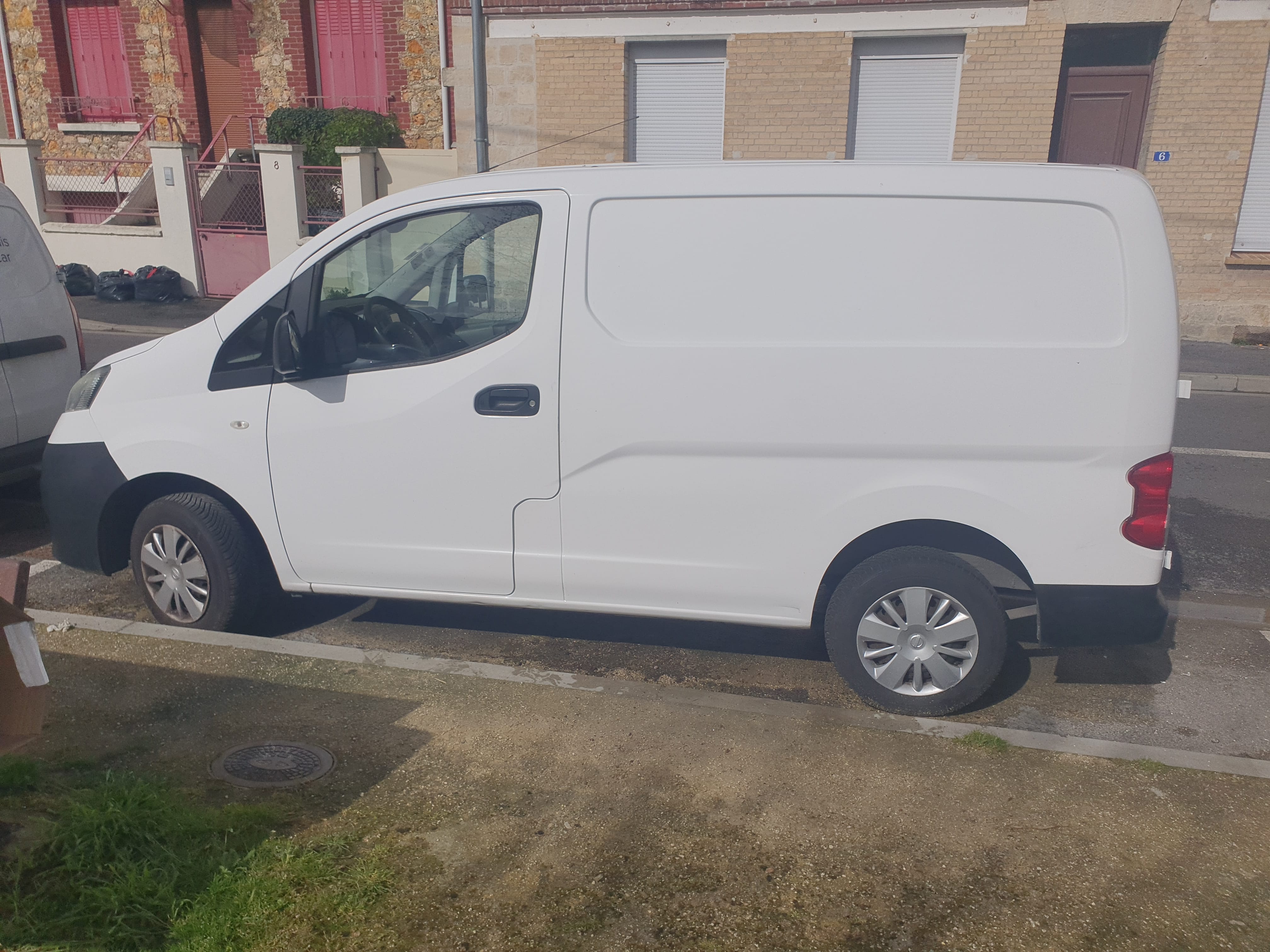 Nissan NV200