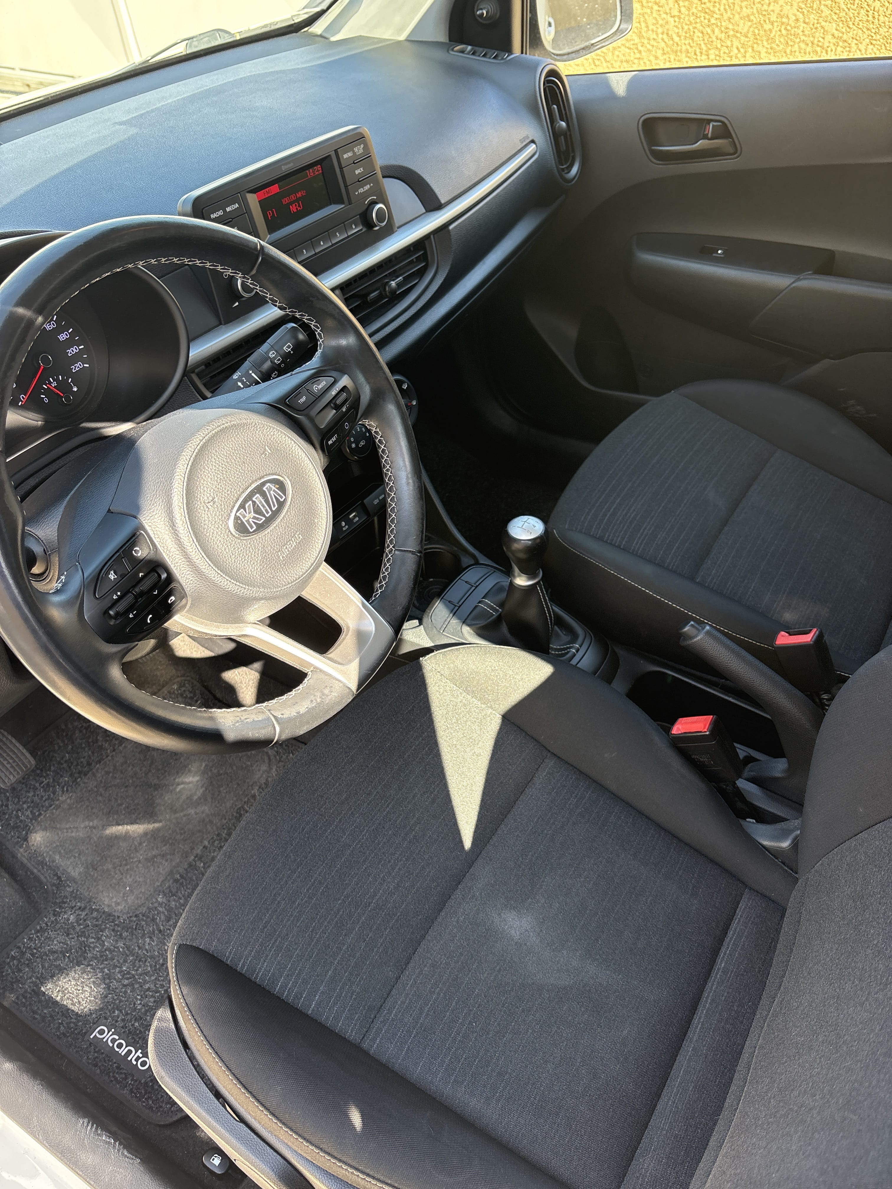 Kia Picanto 1.0 avec Apple CarPlay