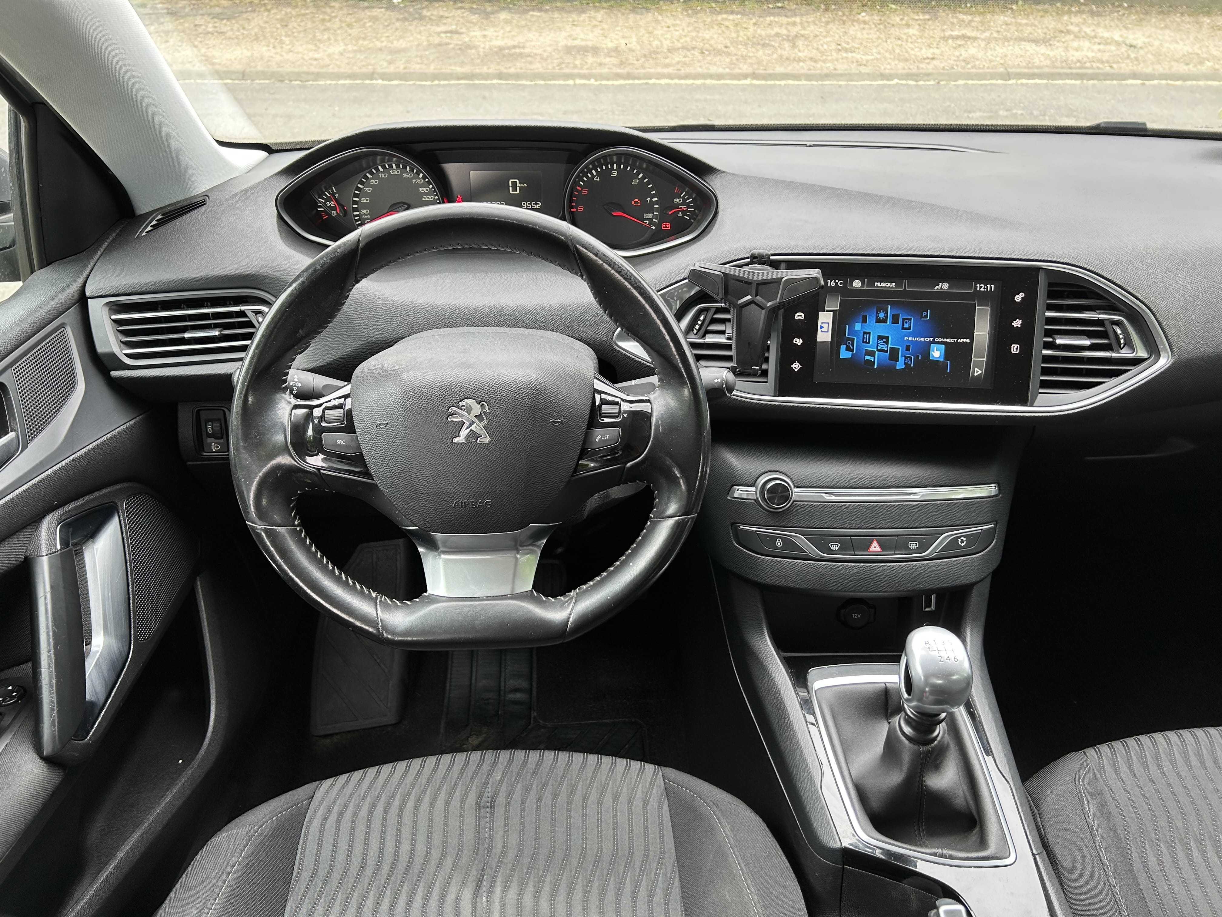 Peugeot 308 avec GPS