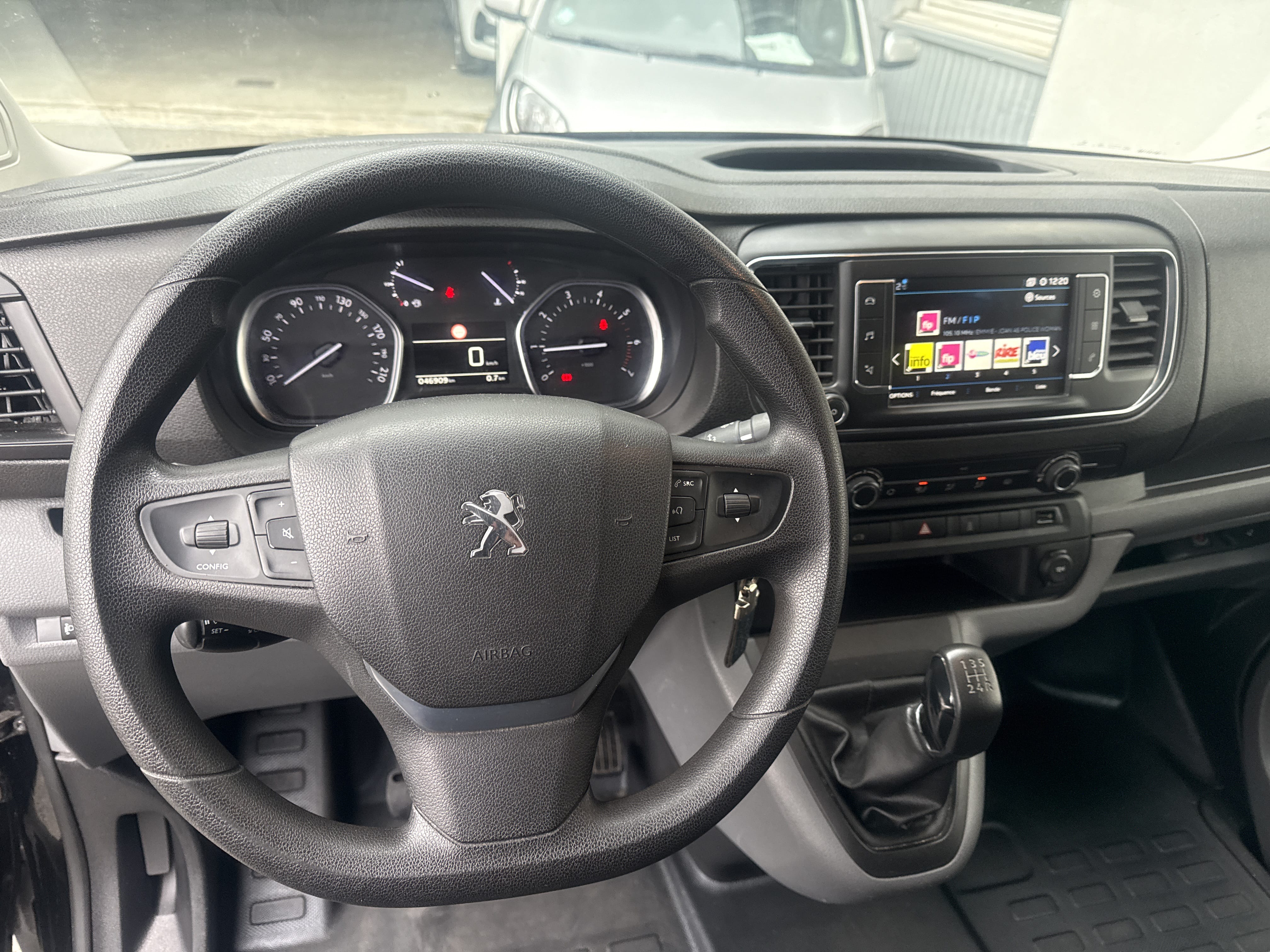 Peugeot Expert avec Entrée audio / iPod