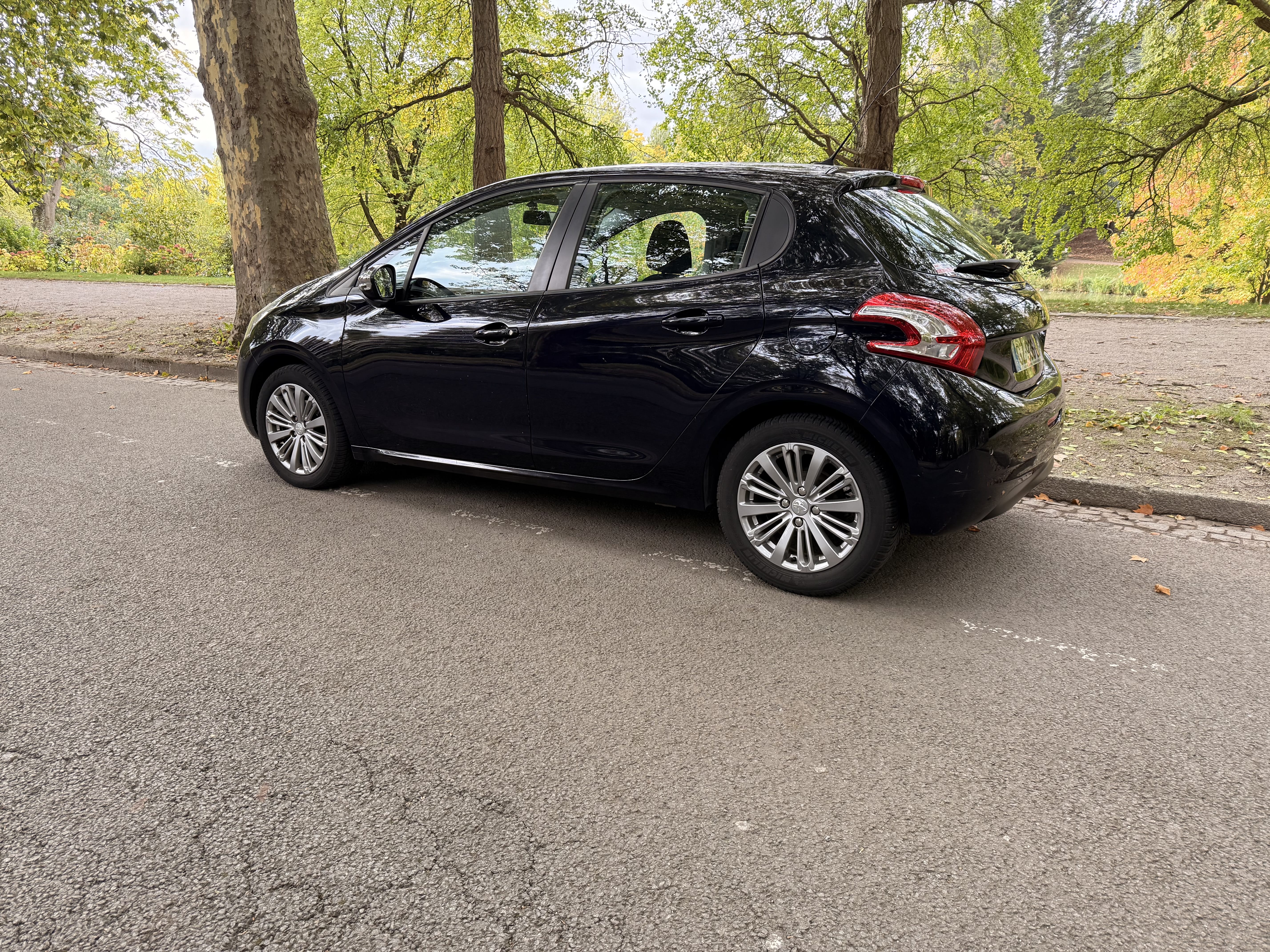 Peugeot 208 avec GPS