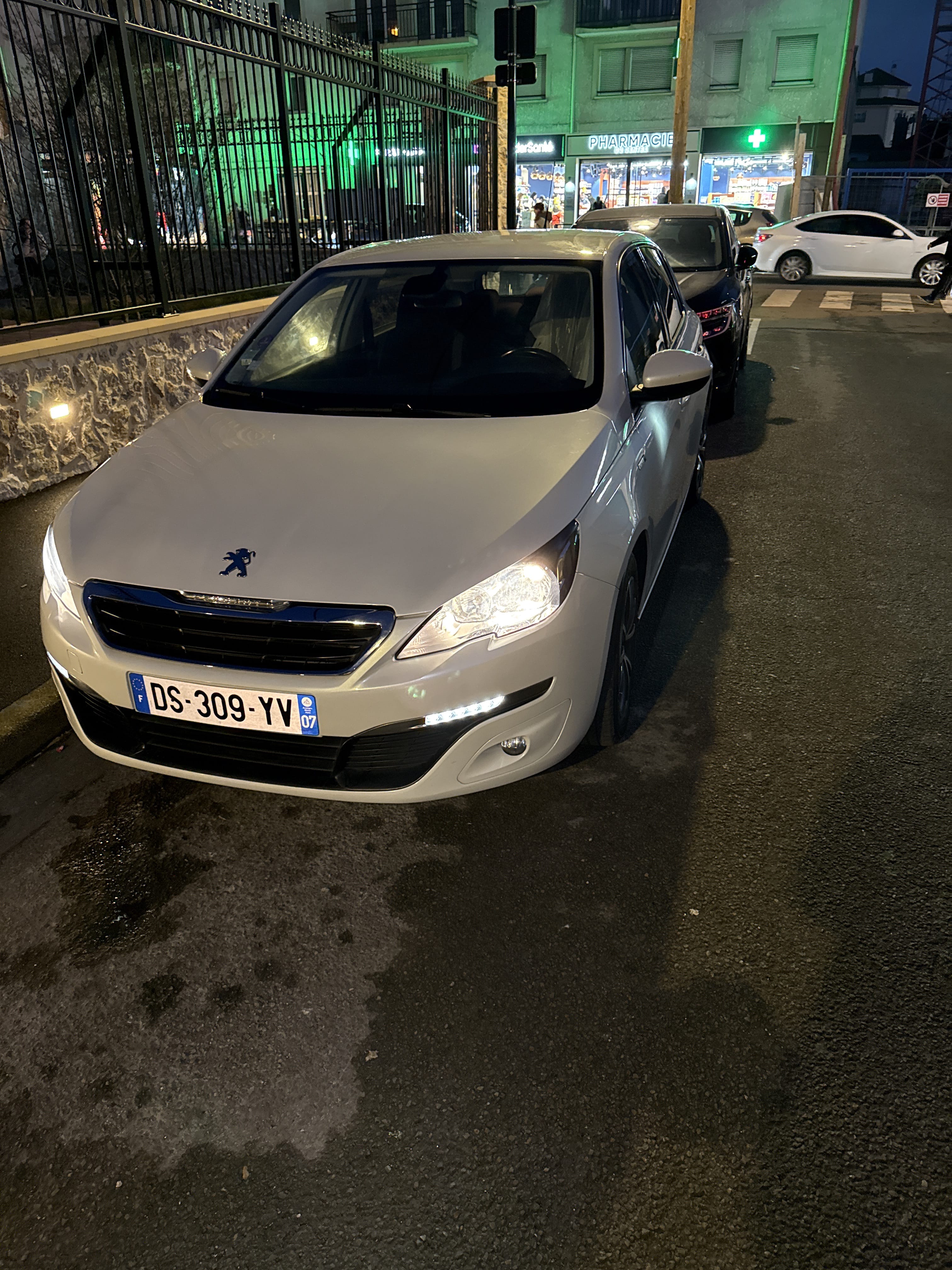 Peugeot 308, 2015, Essence 98