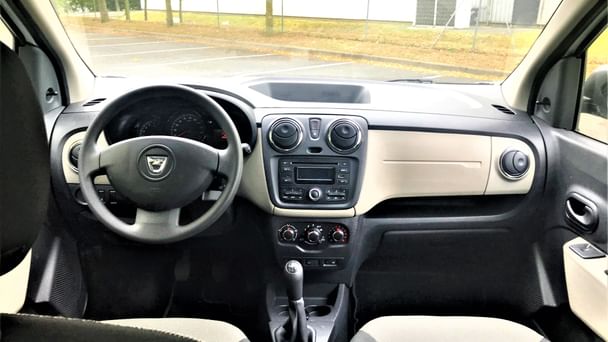 Dacia Lodgy coffre de toit 400L avec Chaines