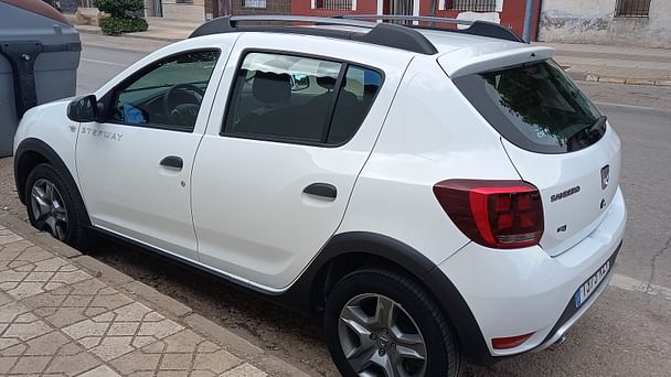 Dacia Sandero Stepway con Silla infantil
