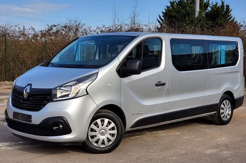 Renault Trafic Passenger, 2015, Diesel, 9 plazas y más