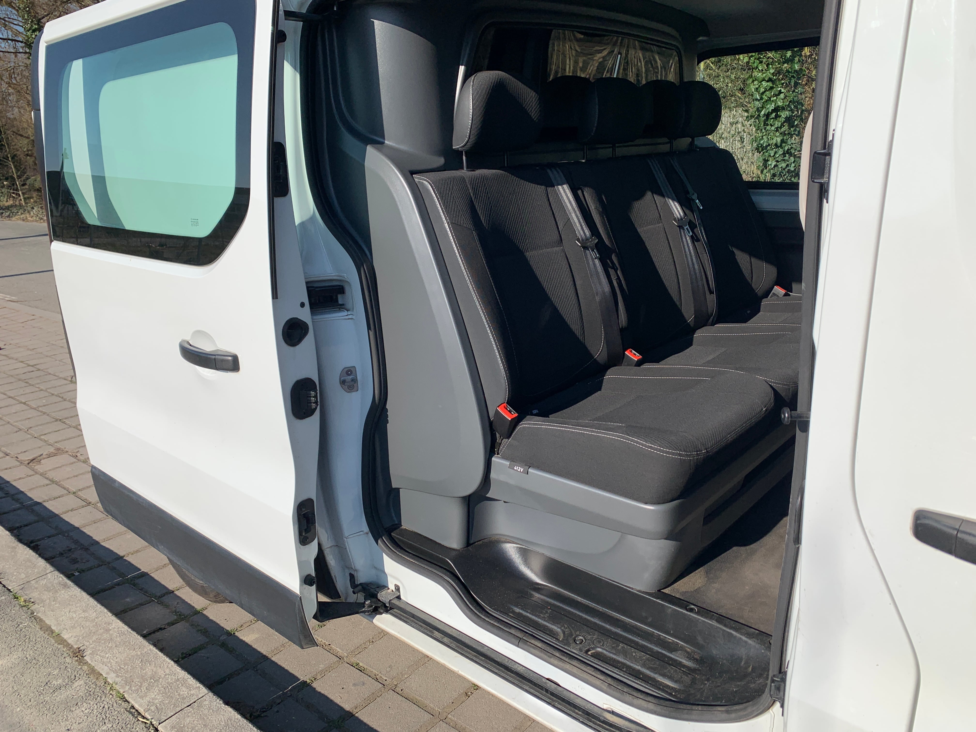 Renault Trafic Double Cabine avec Climatisation