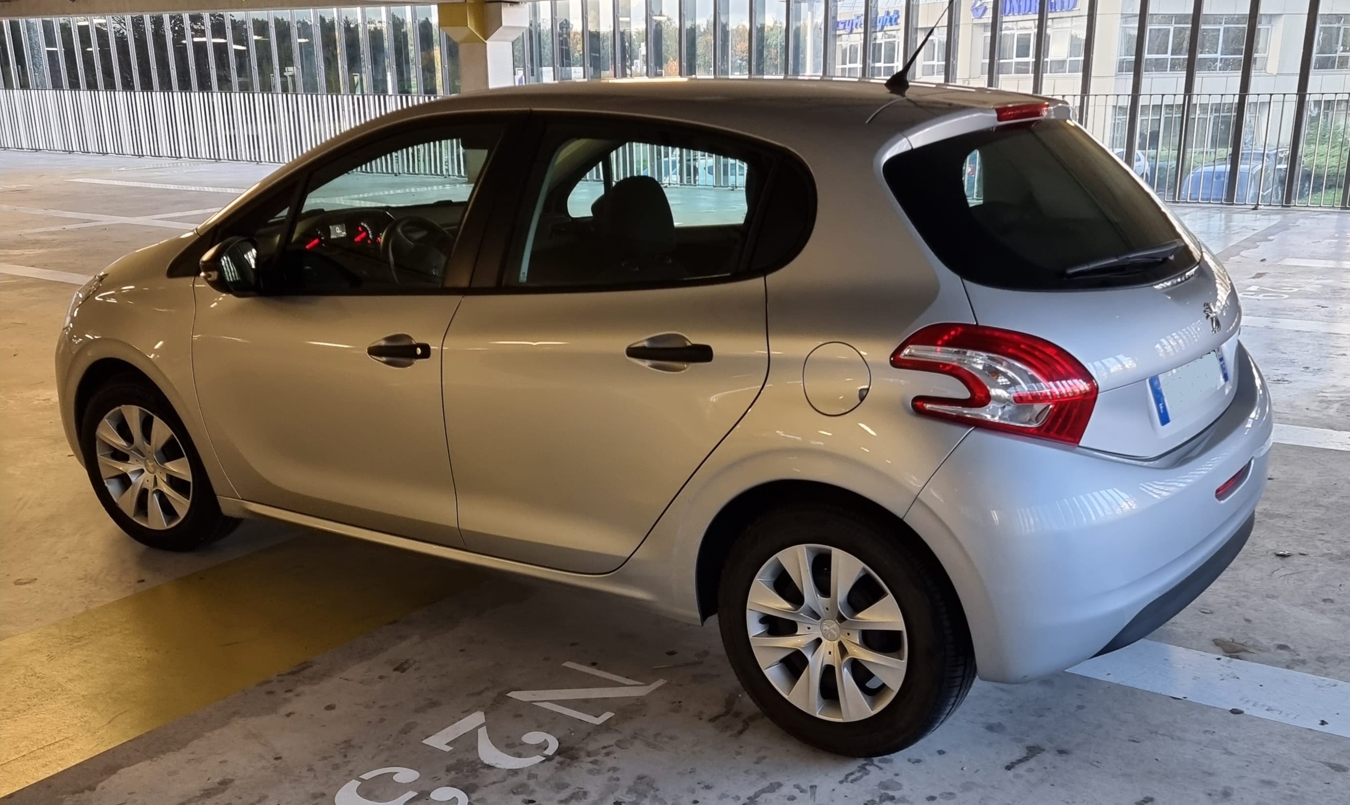 Peugeot 208 avec Régulateur de vitesse