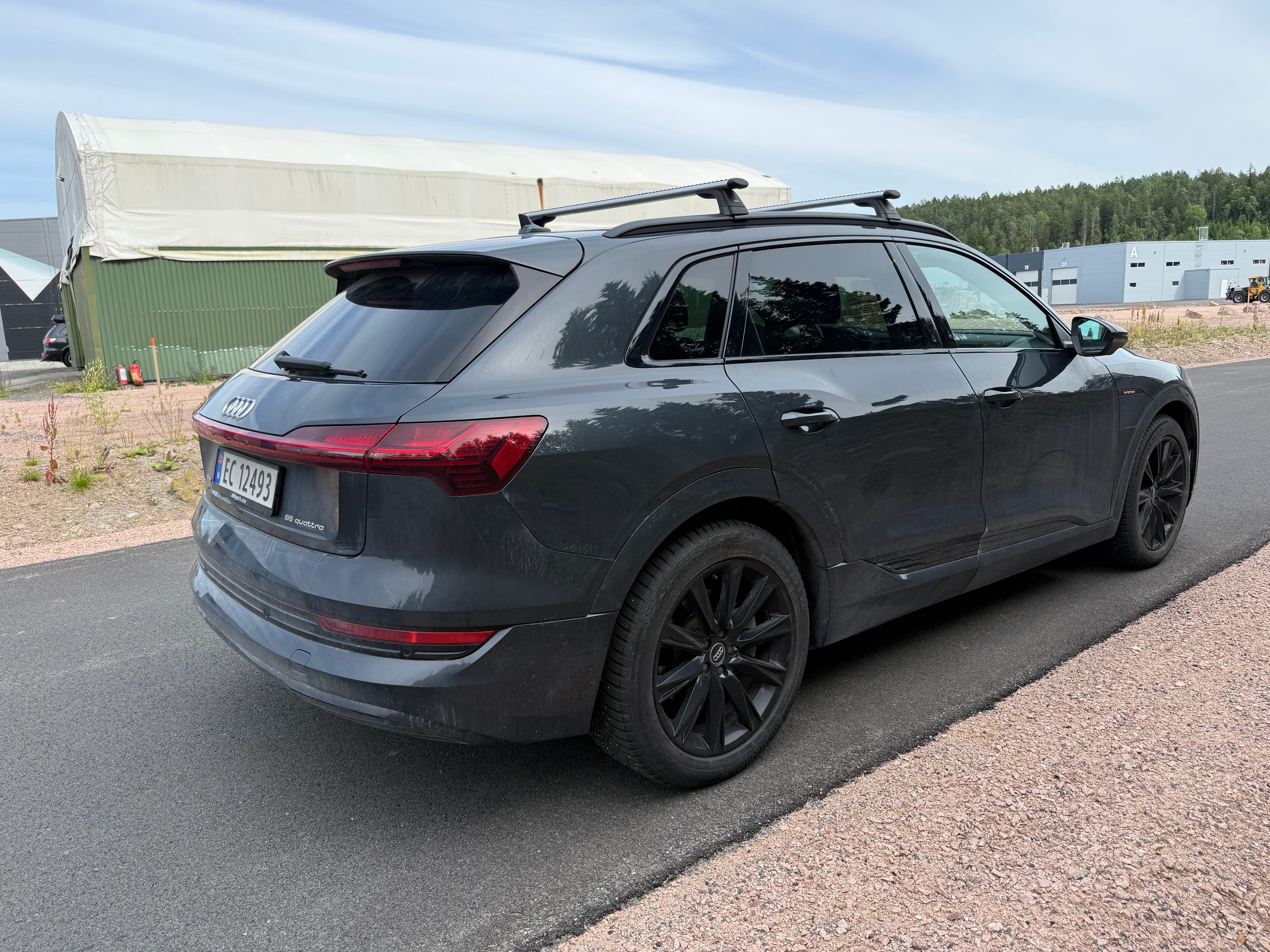 Audi e-tron 55 Advanced sport med Bluetooth audio