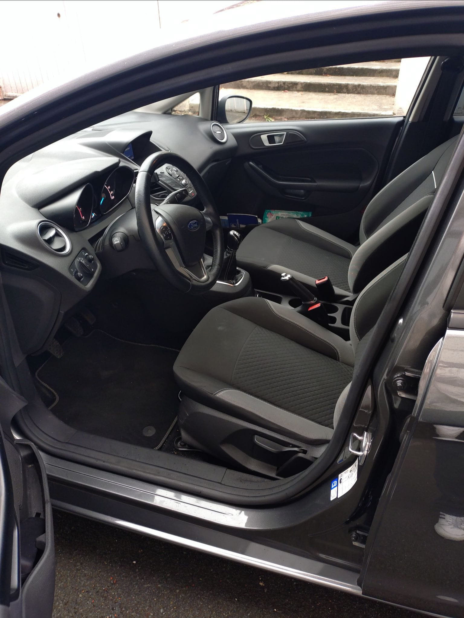 Ford Fiesta 1.0 Ecoboost avec GPS