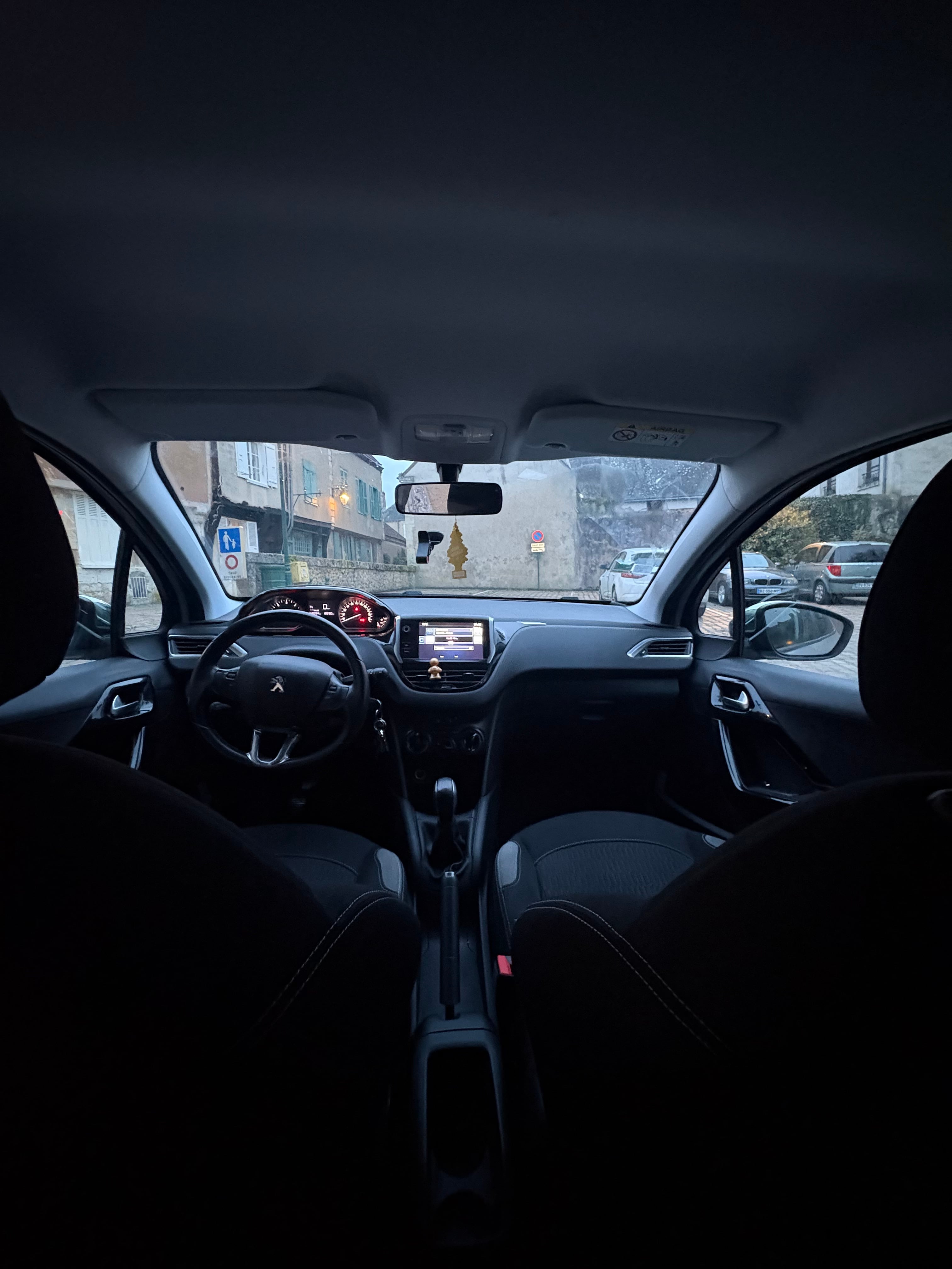 Peugeot 208 avec Régulateur de vitesse