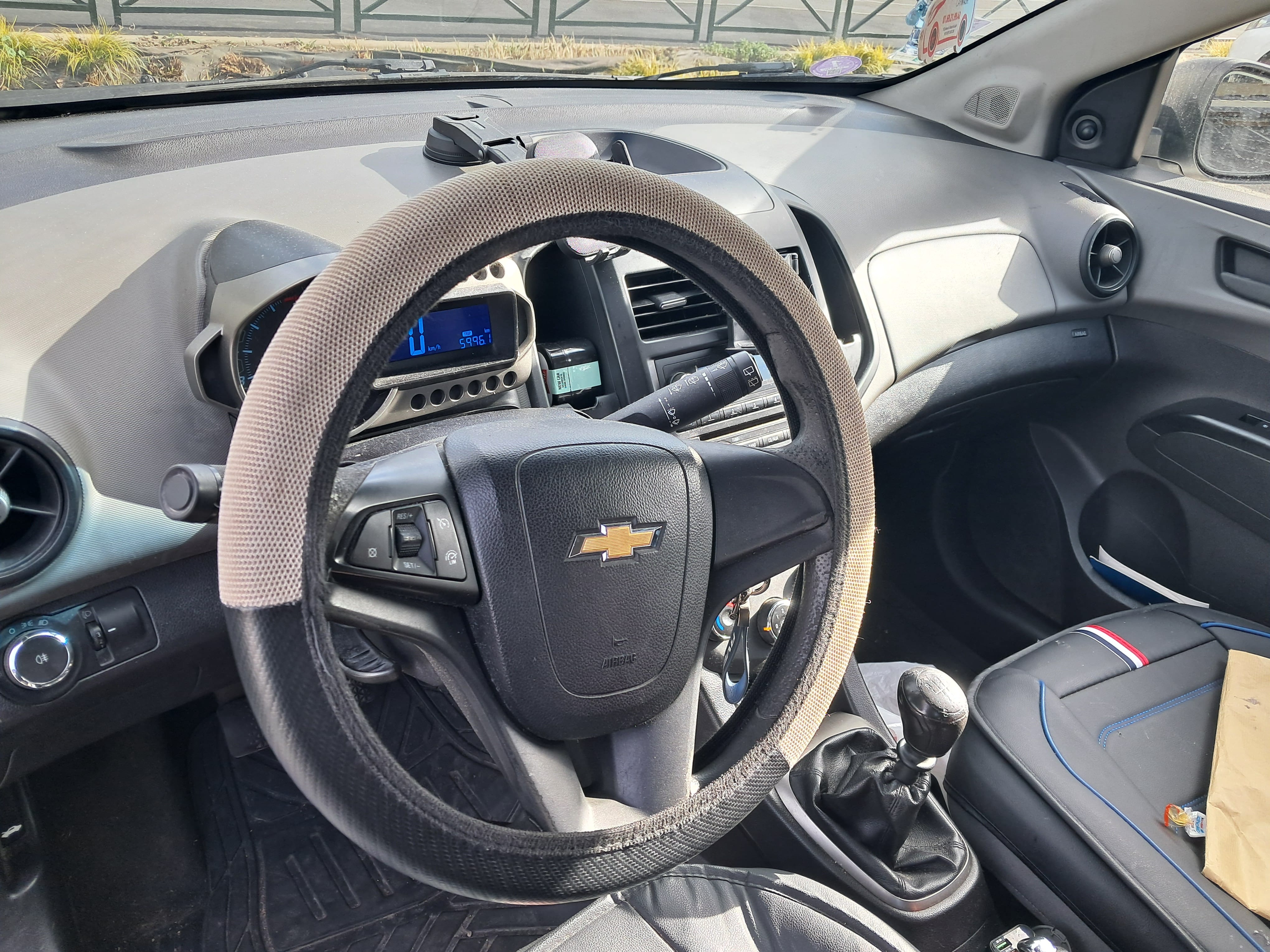 Chevrolet Aveo avec Entrée audio / iPod