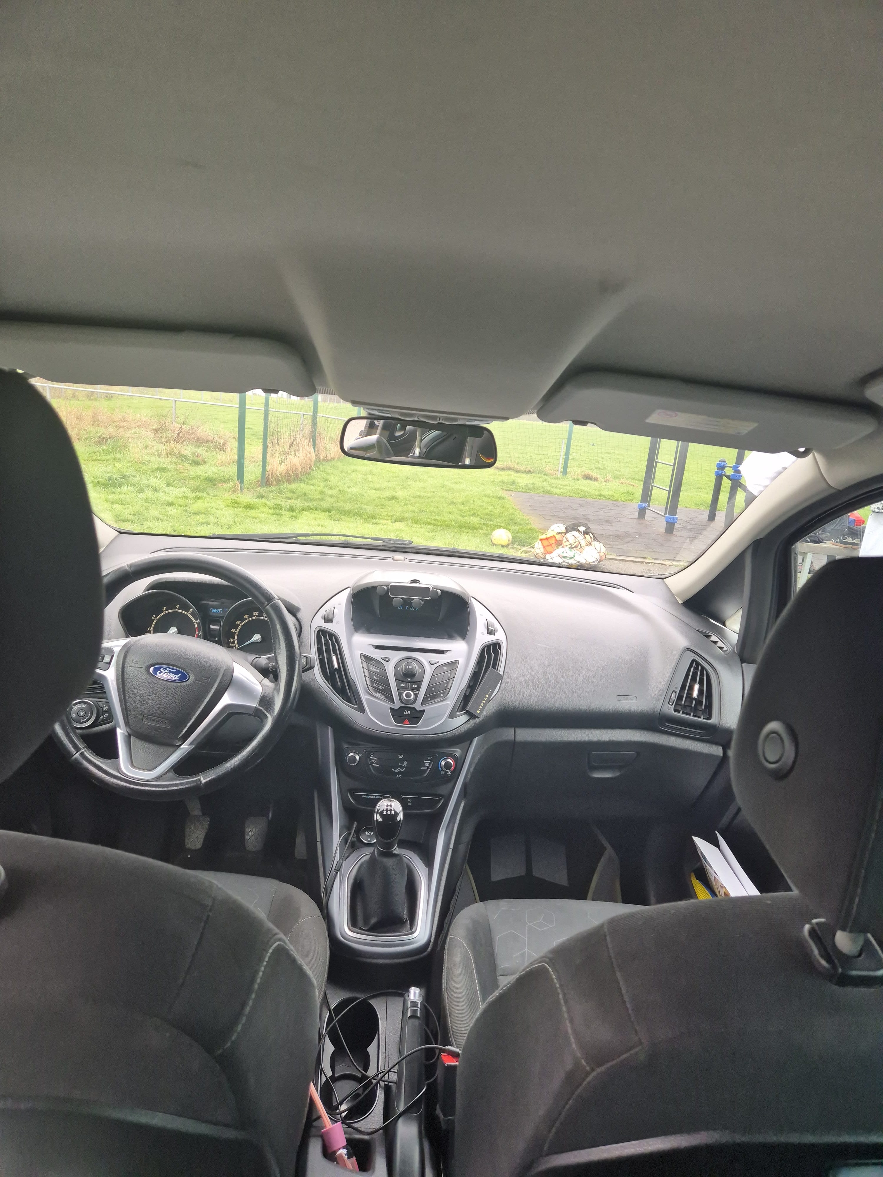 Ford B-Max met USB-oplaadpoorten