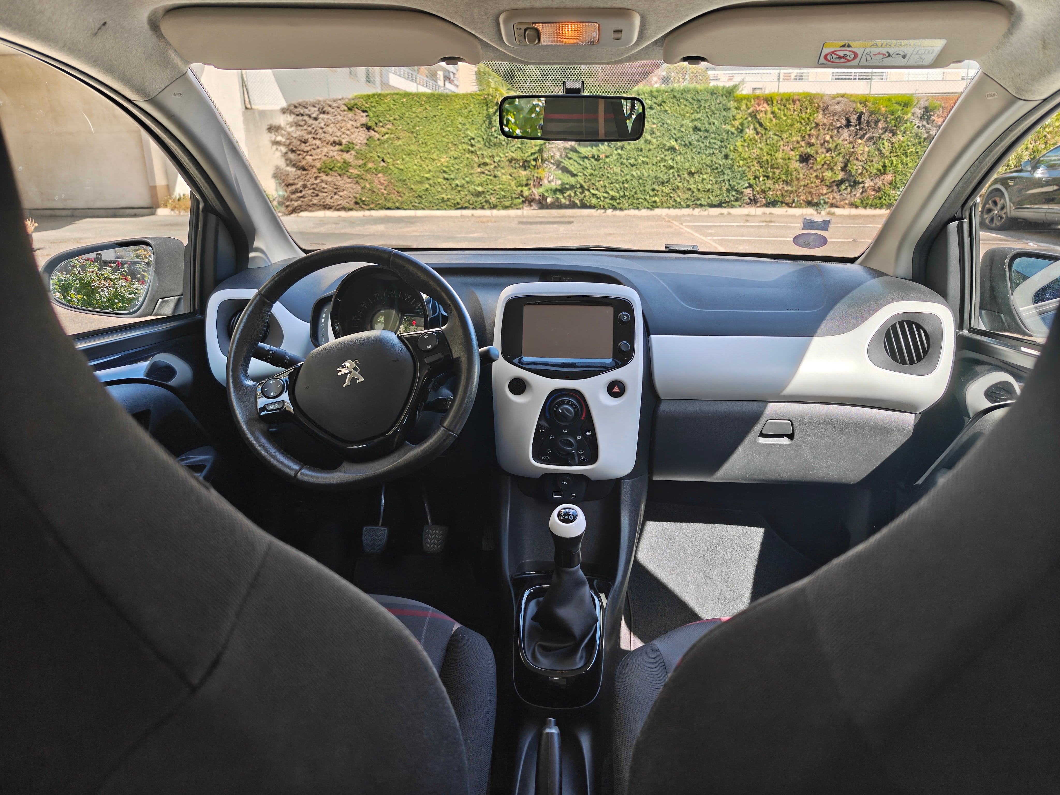 Peugeot 108 avec GPS