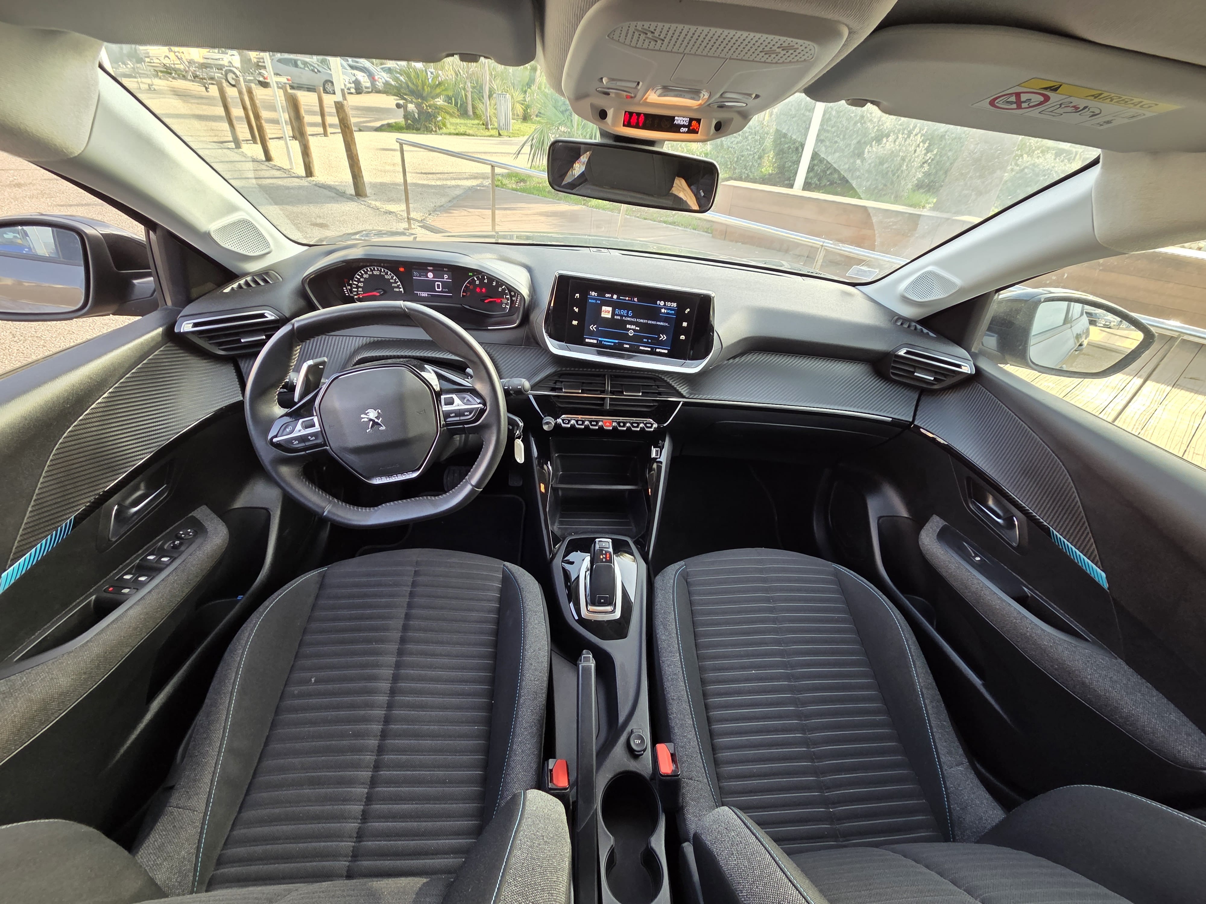 Peugeot 208 Style 100cv avec Régulateur de vitesse