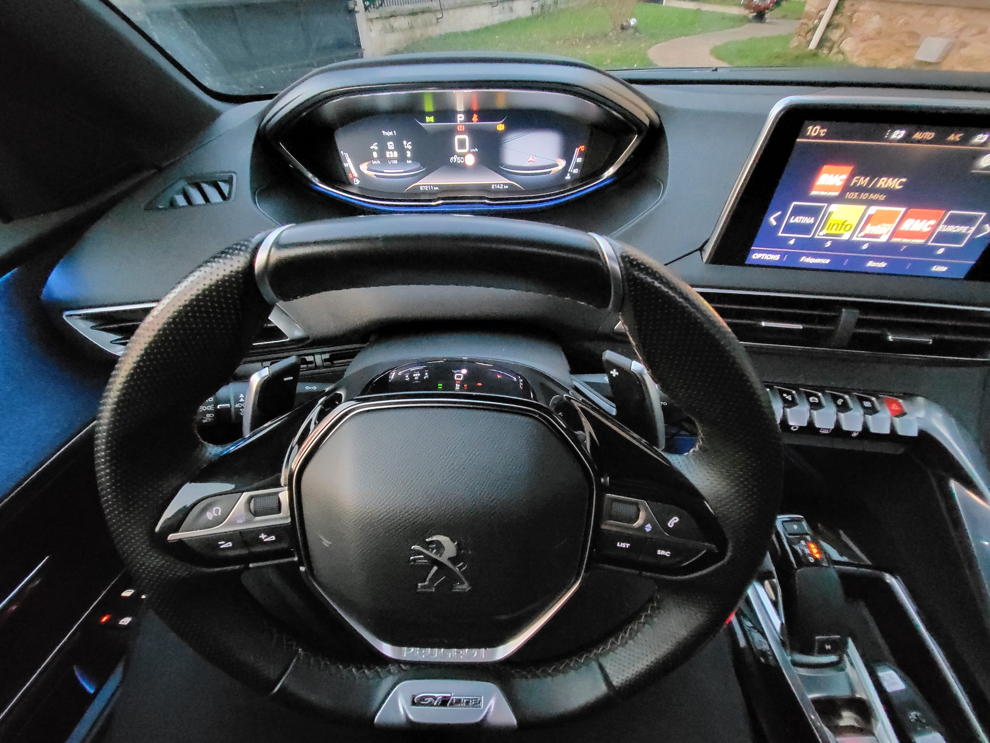 Peugeot 5008 *LIVRAISON* GT Line "7 PLACES" + Toit ouvrant + Android Apple Carplay avec Régulateur de vitesse