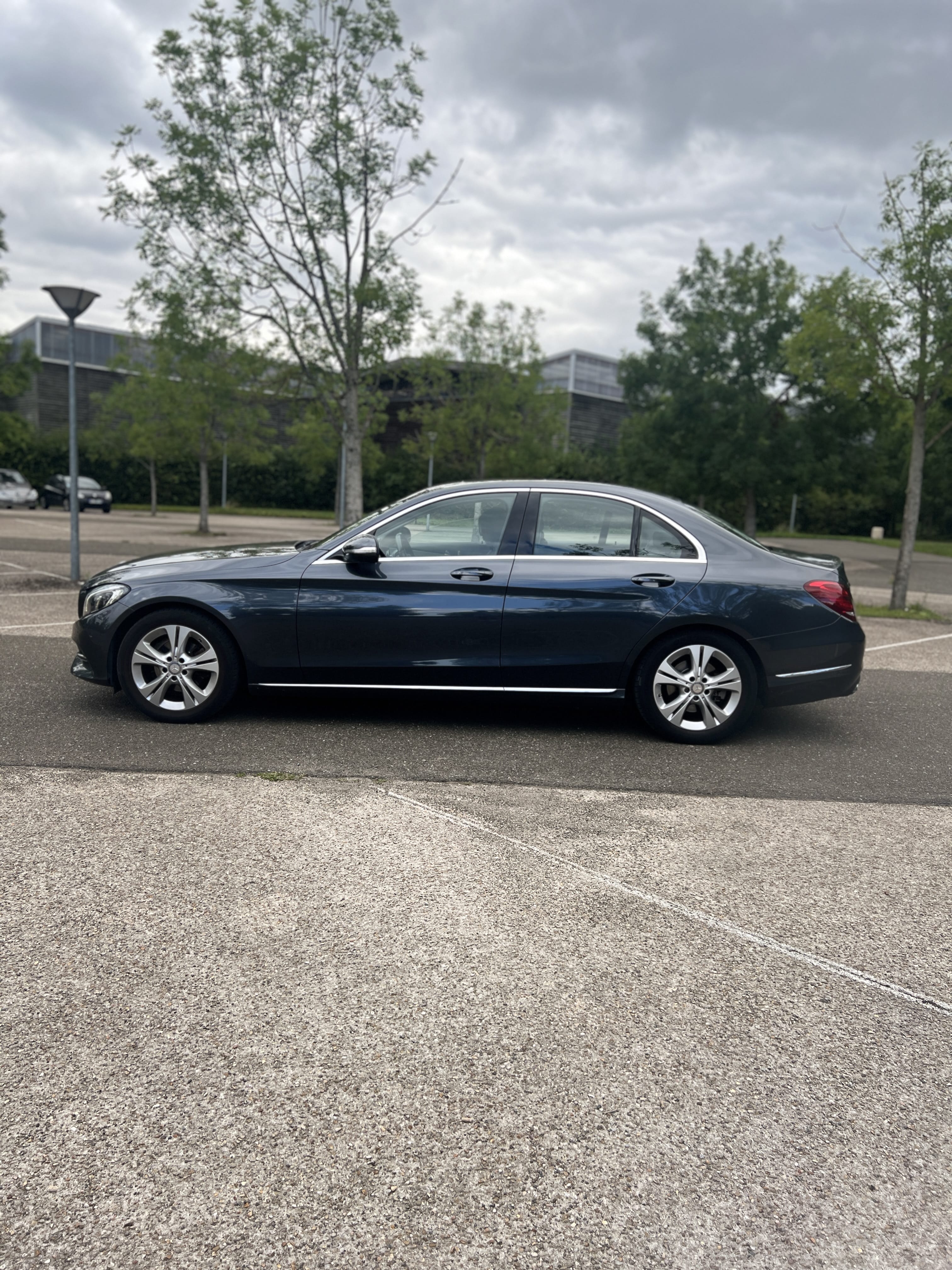 Mercedes-Benz Classe C avec Climatisation