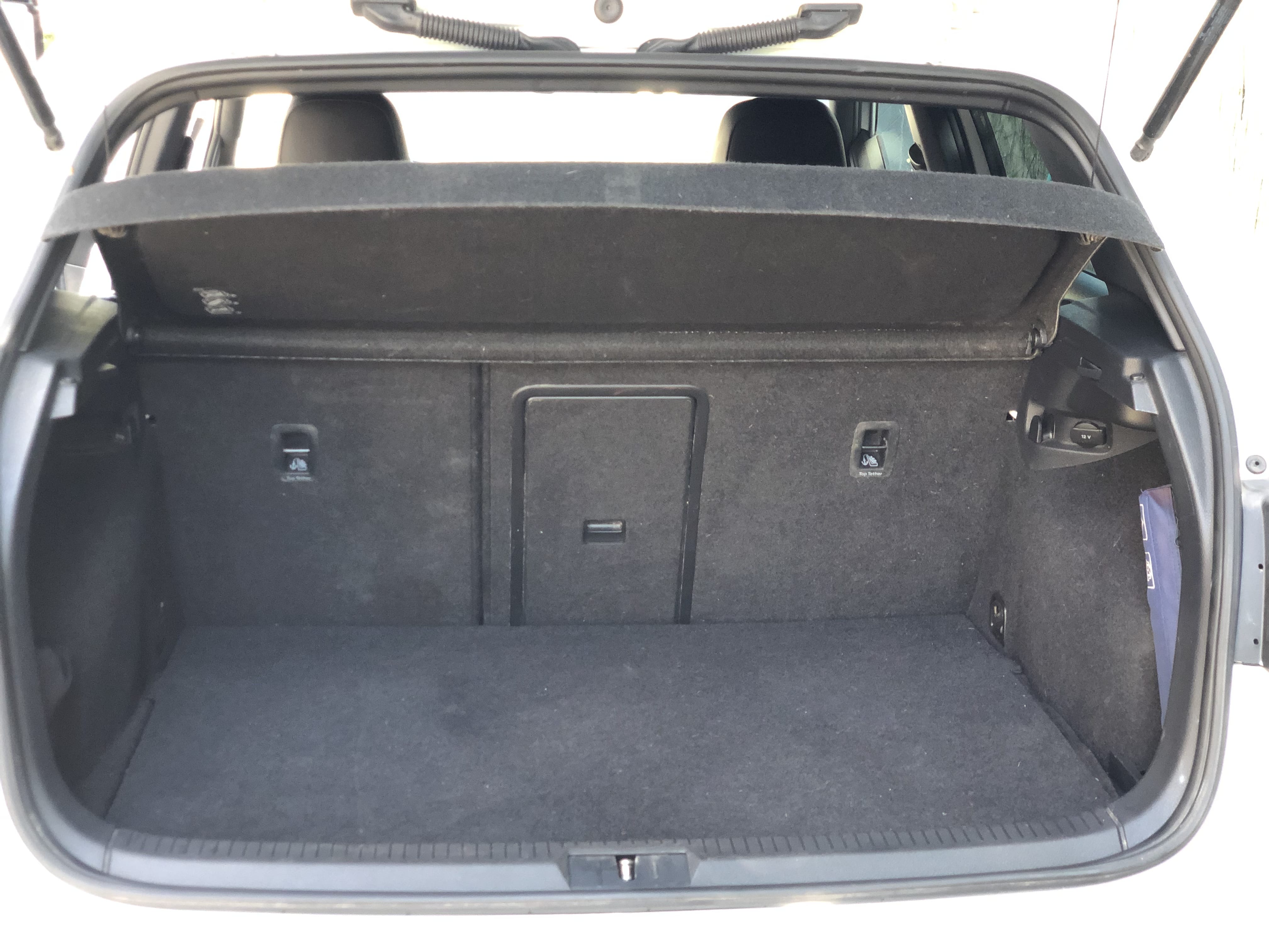 Volkswagen Golf GTE Hybride rechargeable avec Siège bébé