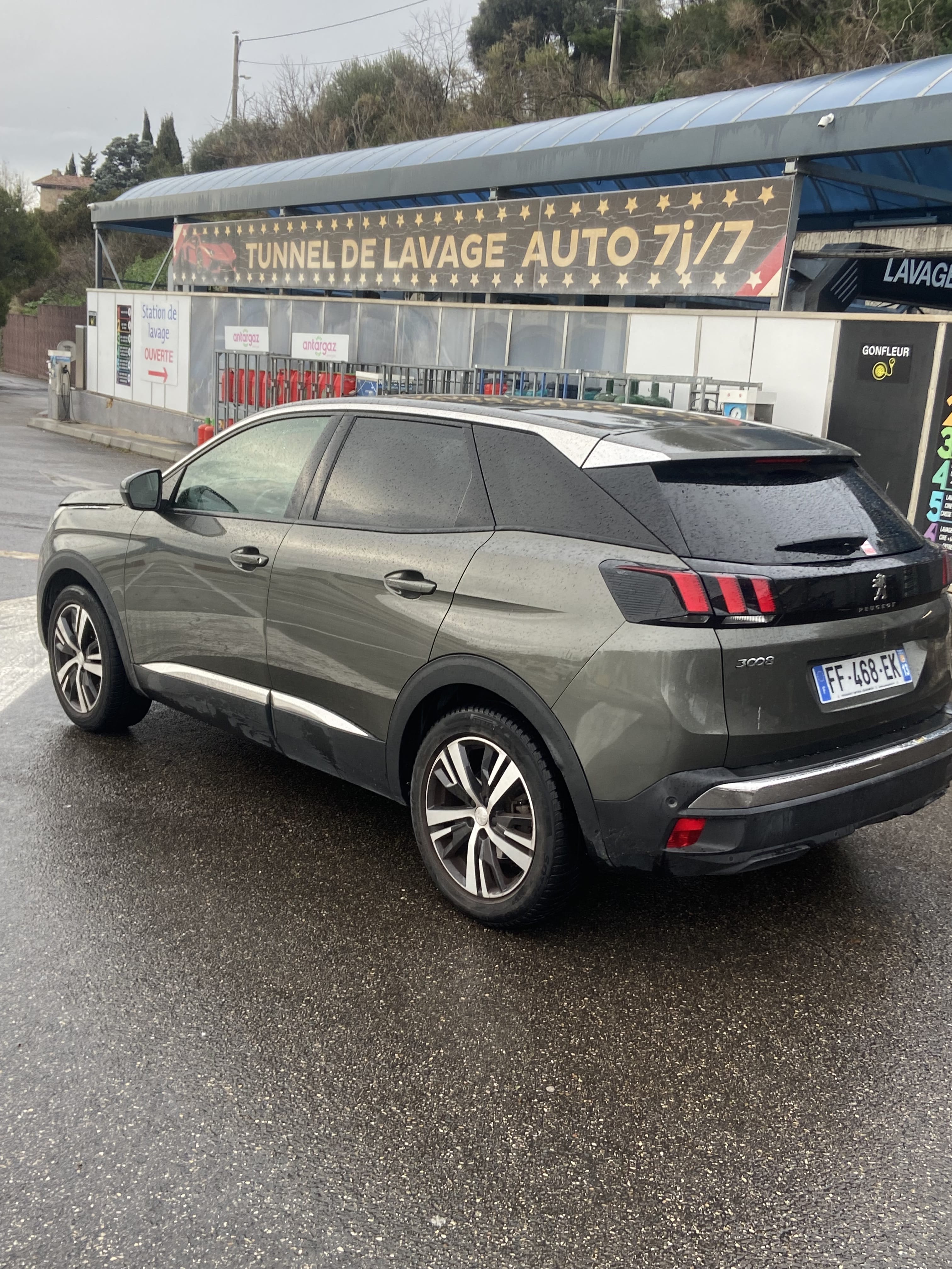 Peugeot 3008 1,6 essence met Airco