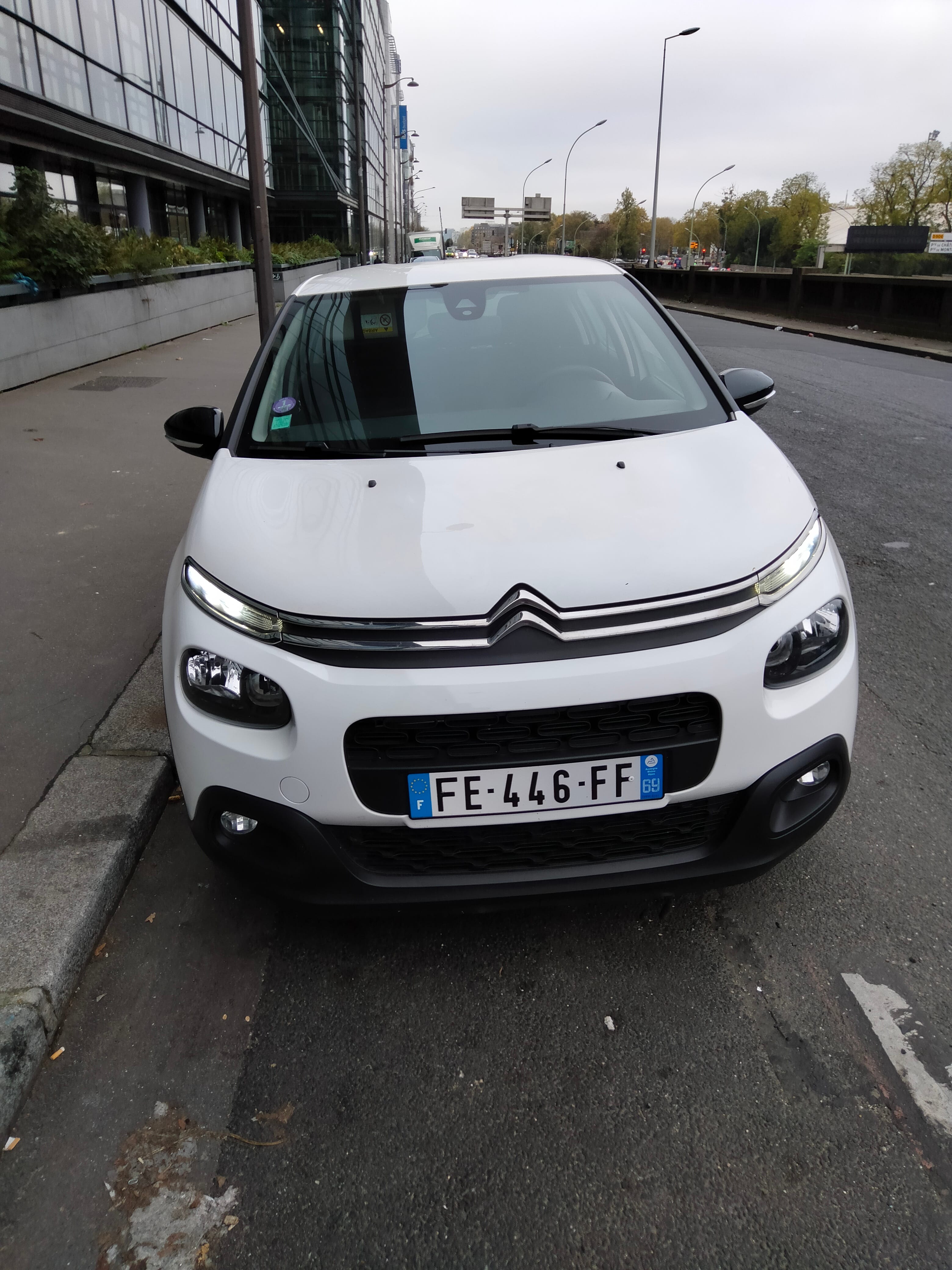 Citroen C3 • Paris 14 / Porte d'Orleans• Business-Loisir with Audio / iPod input
