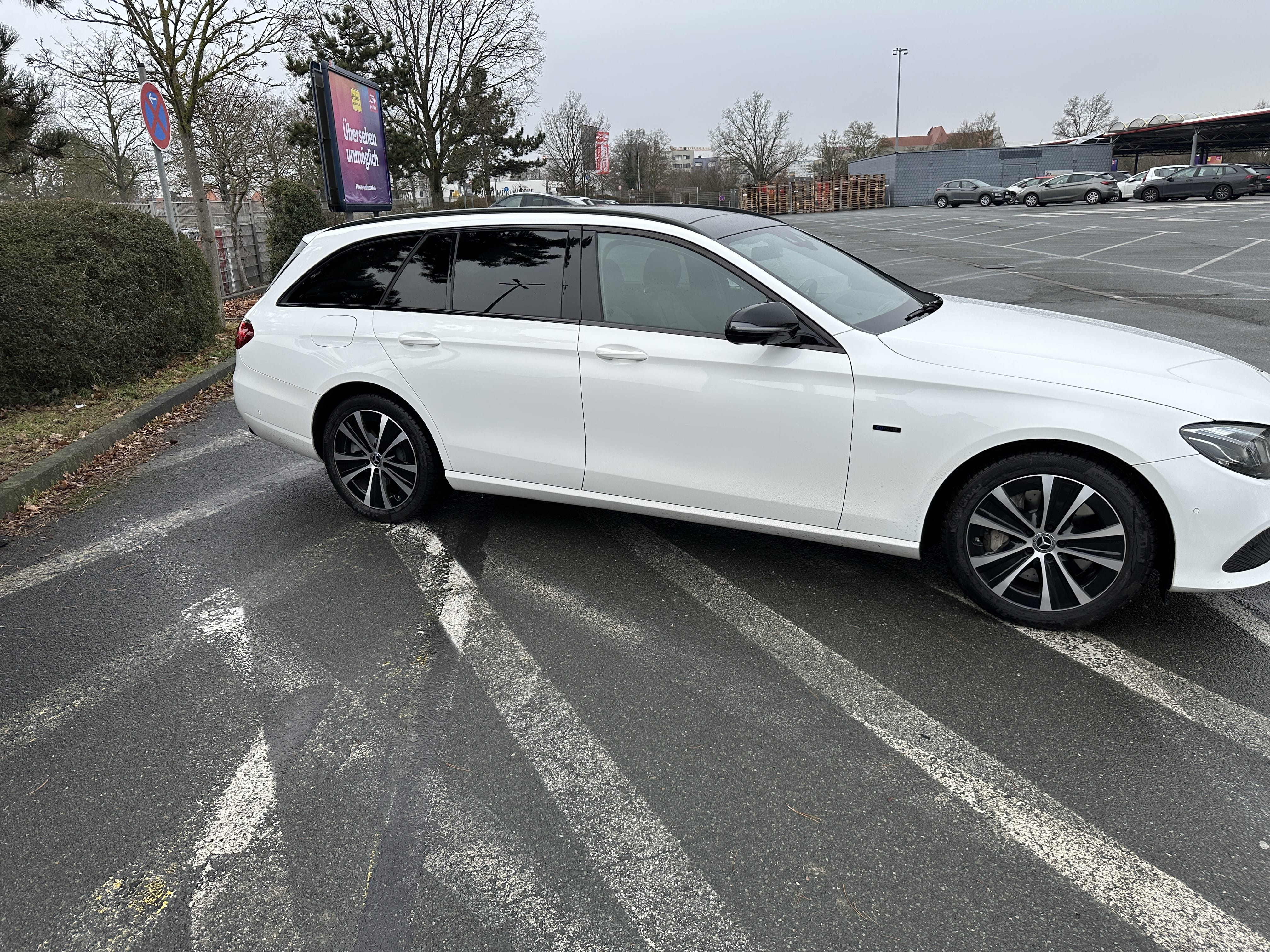 Mercedes-Benz E-Klasse Hybrid mit Klimaanlage
