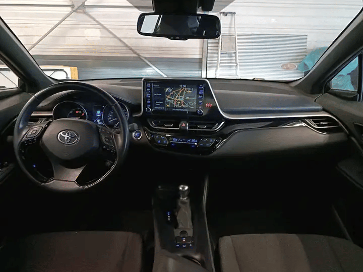 Toyota C-HR avec GPS