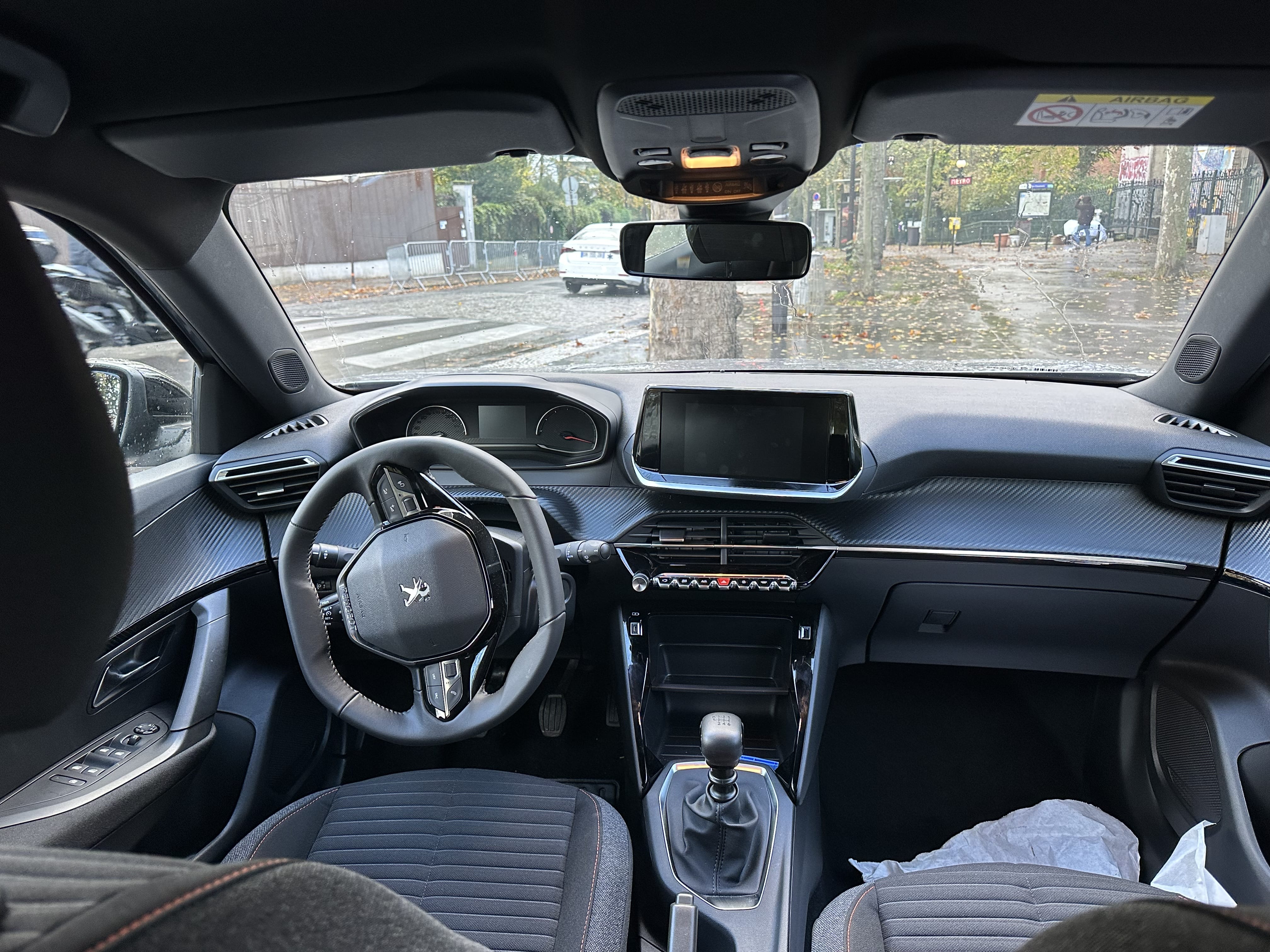 Peugeot 2008 FV742 avec Audio Bluetooth