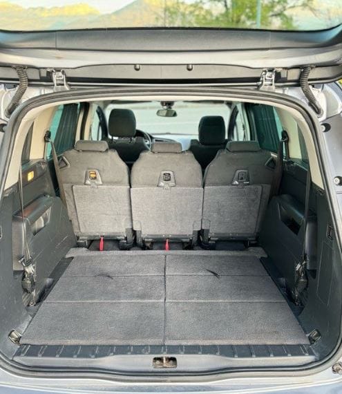 Peugeot 5008 7 places