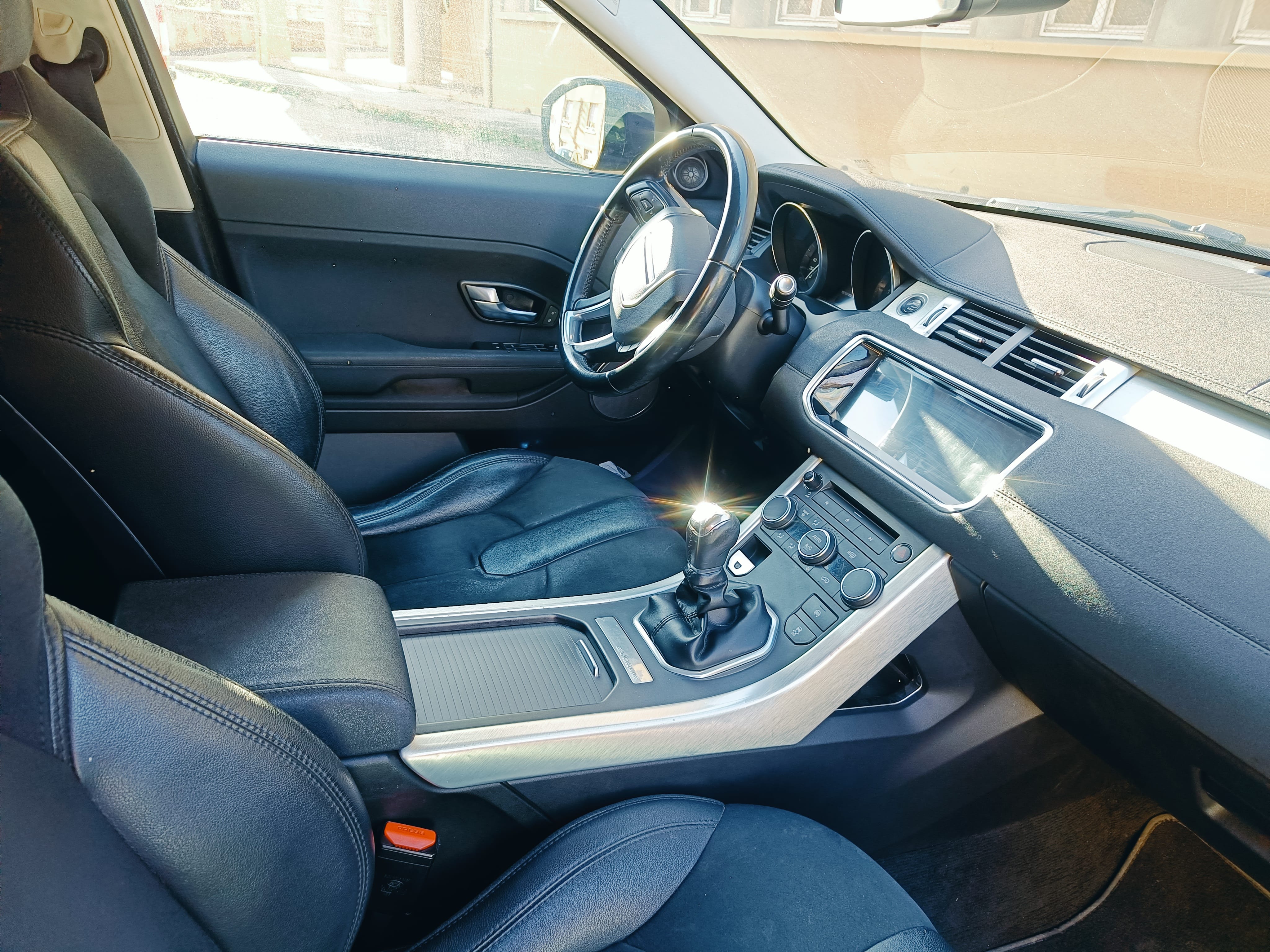 Land-Rover Range Rover Evoque avec GPS