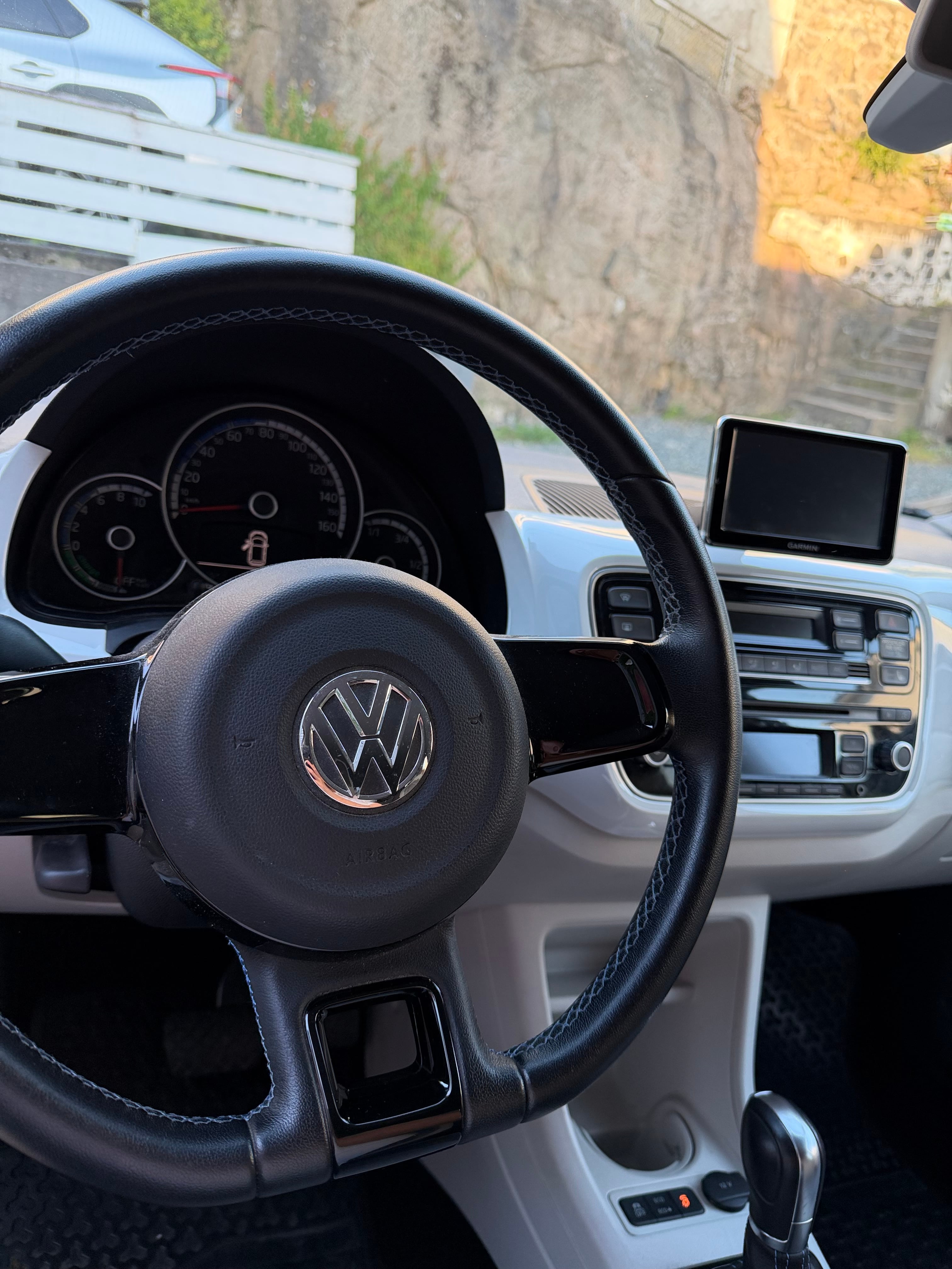 Volkswagen e-Up ! med Babysete