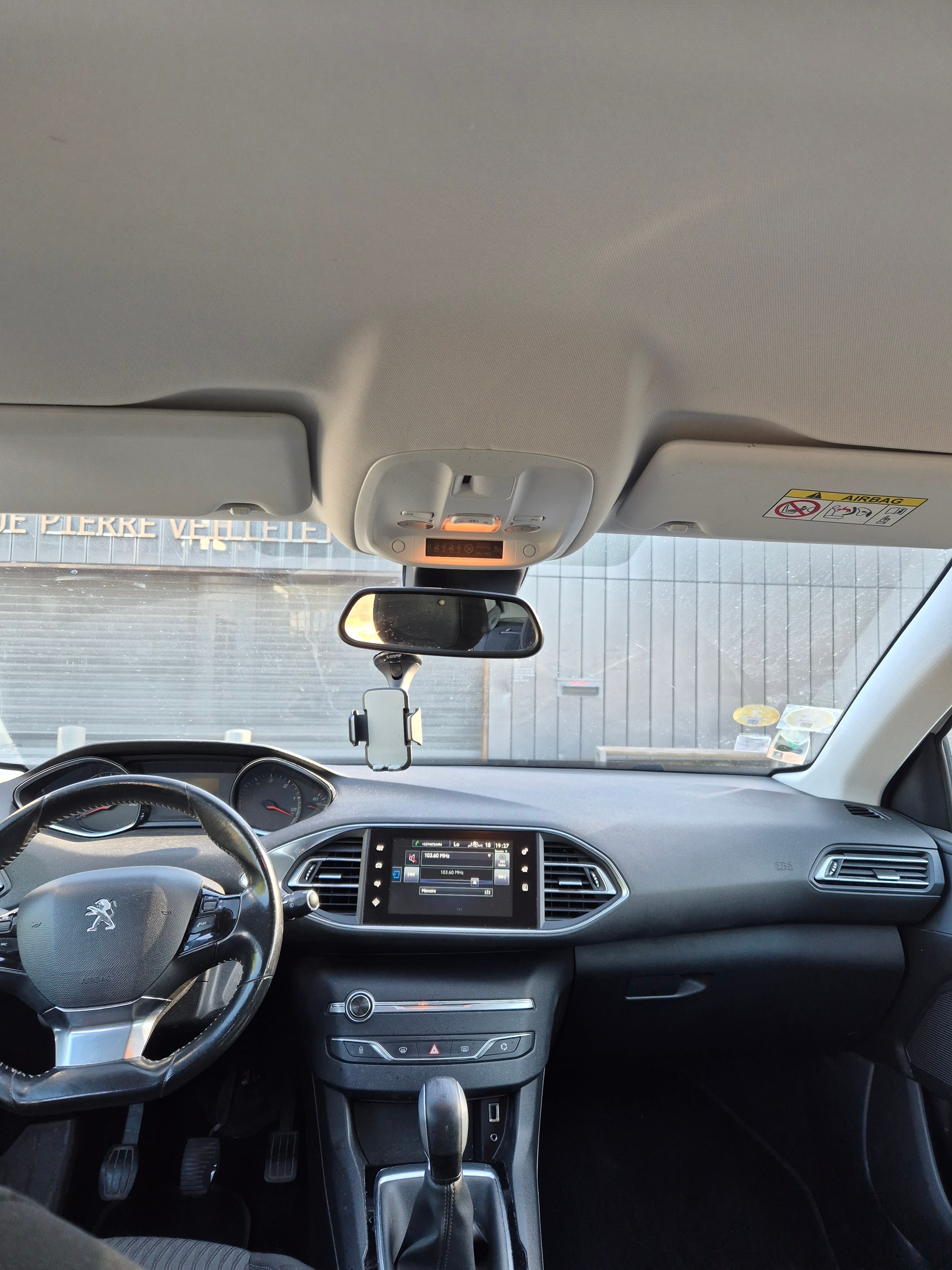 Peugeot 308 with Cruise control