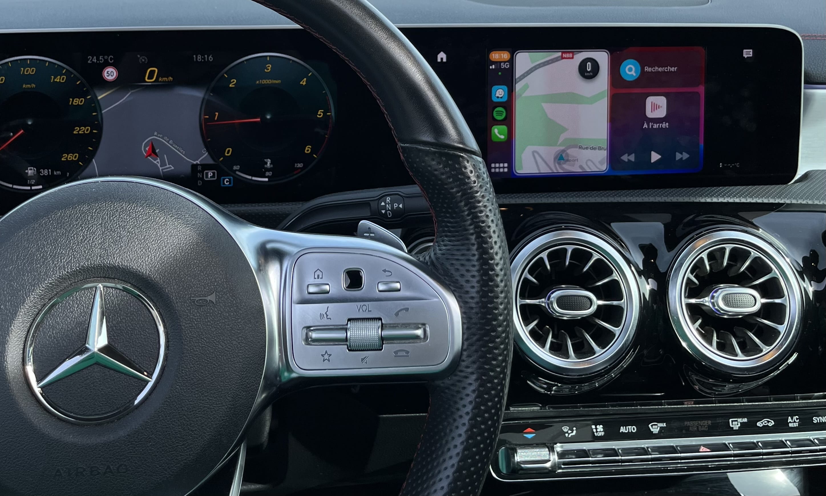 Mercedes-Benz Classe CLA avec Apple CarPlay