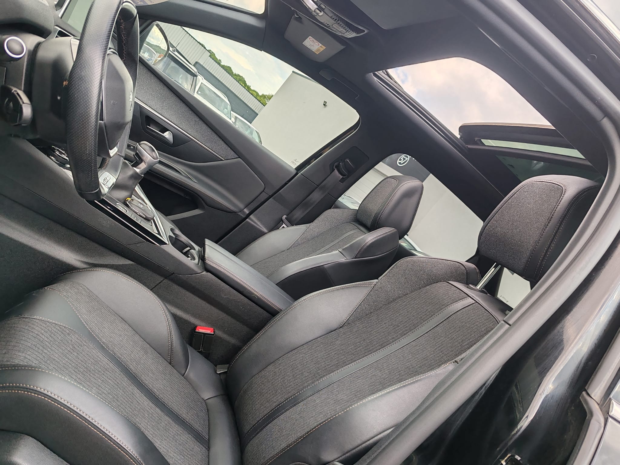 Peugeot 3008 avec Climatisation