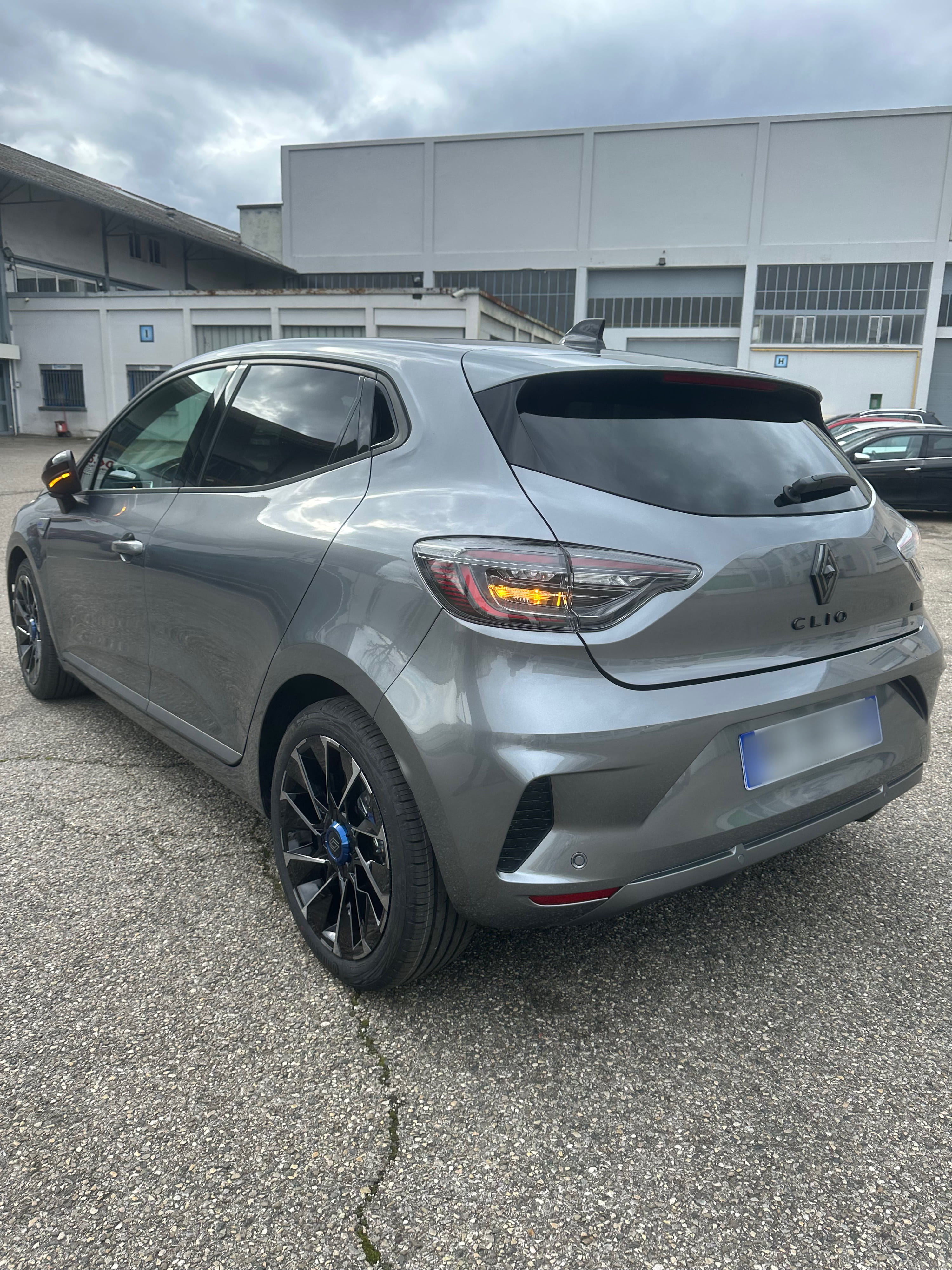 Renault Clio E-tech avec Climatisation