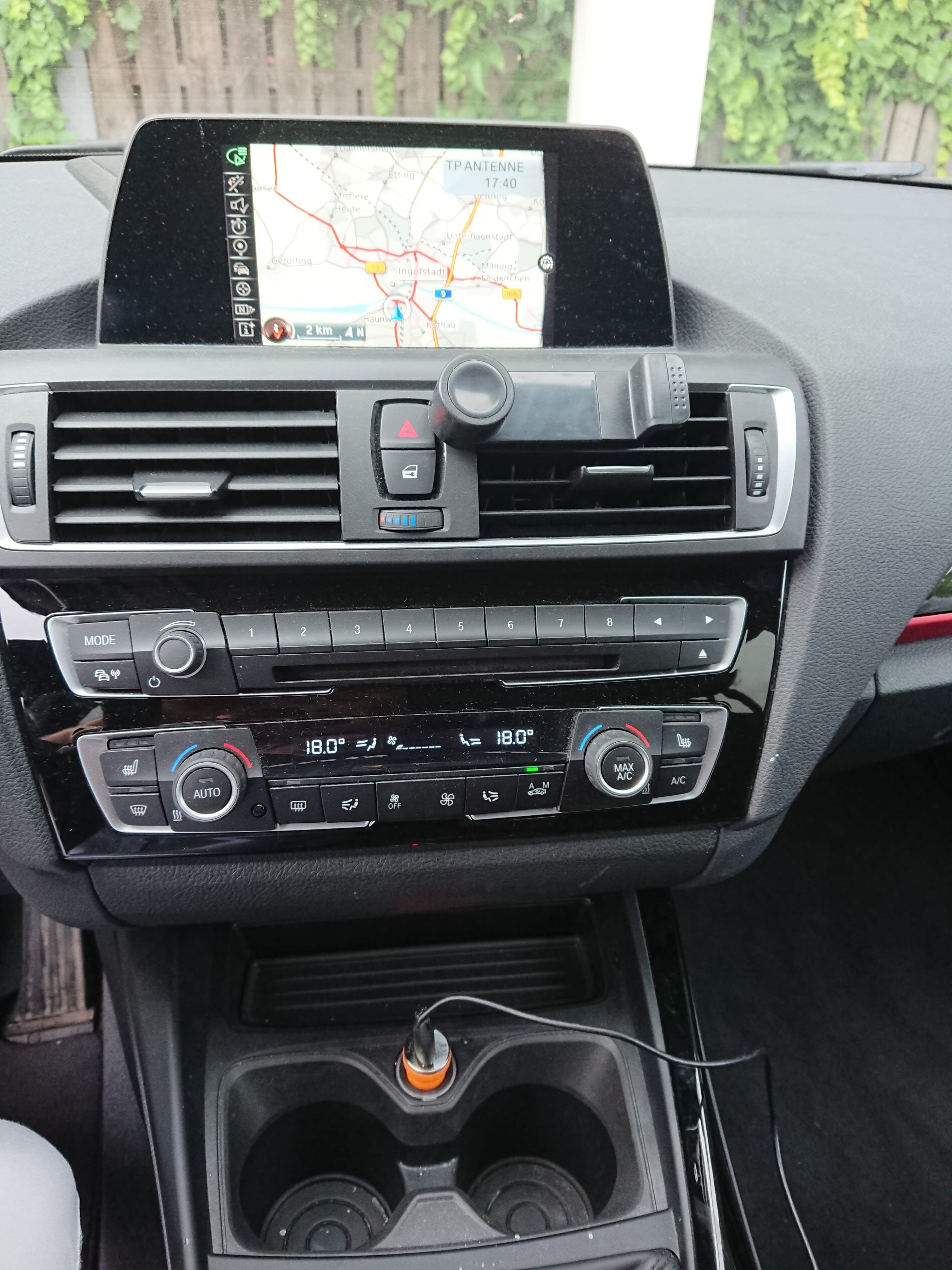 BMW 1er 116d Sport efficient dynamics mit Bluetooth-Audio