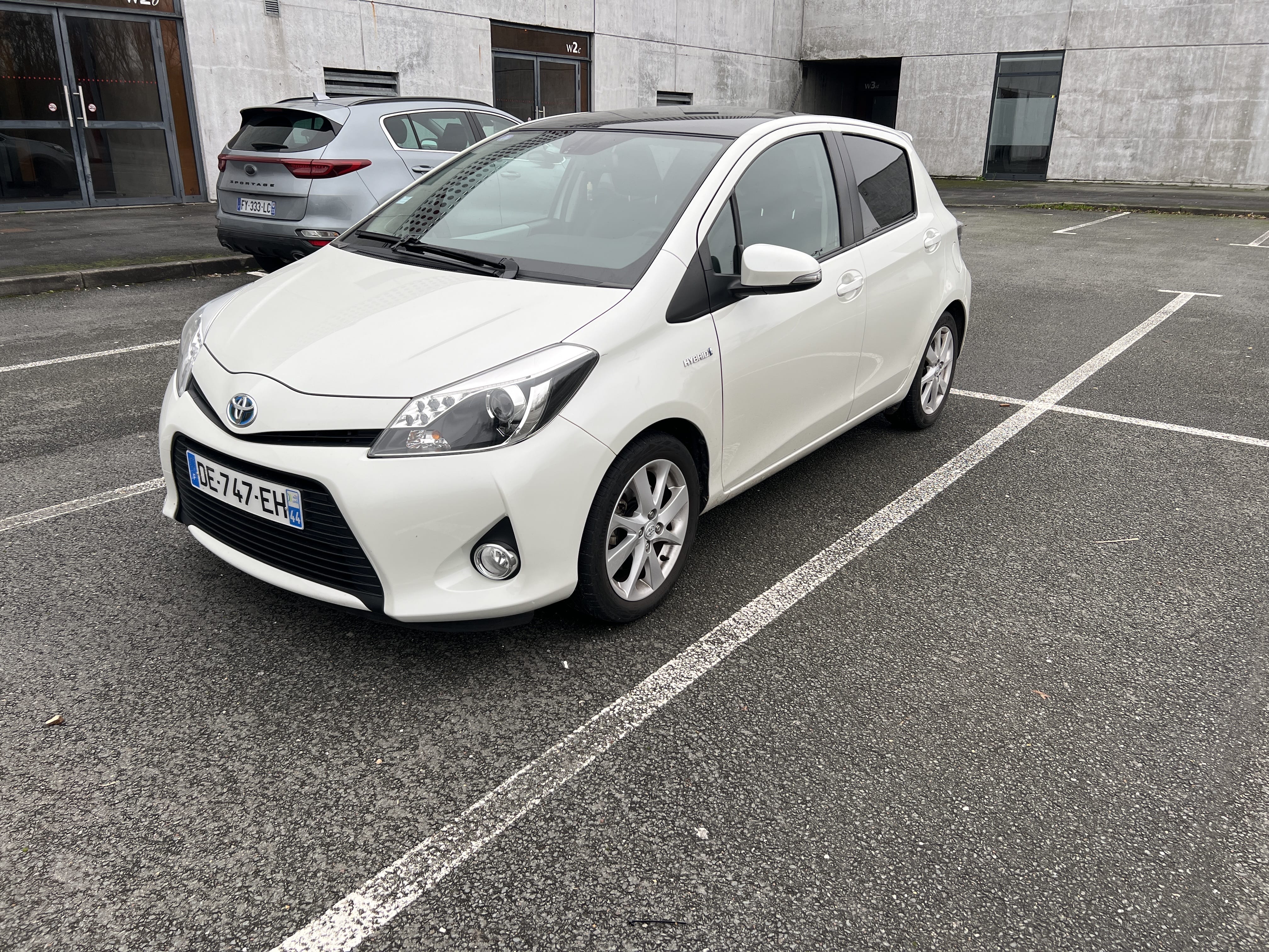 Toyota Yaris Hybride   BOÎTE AUTO avec Climatisation