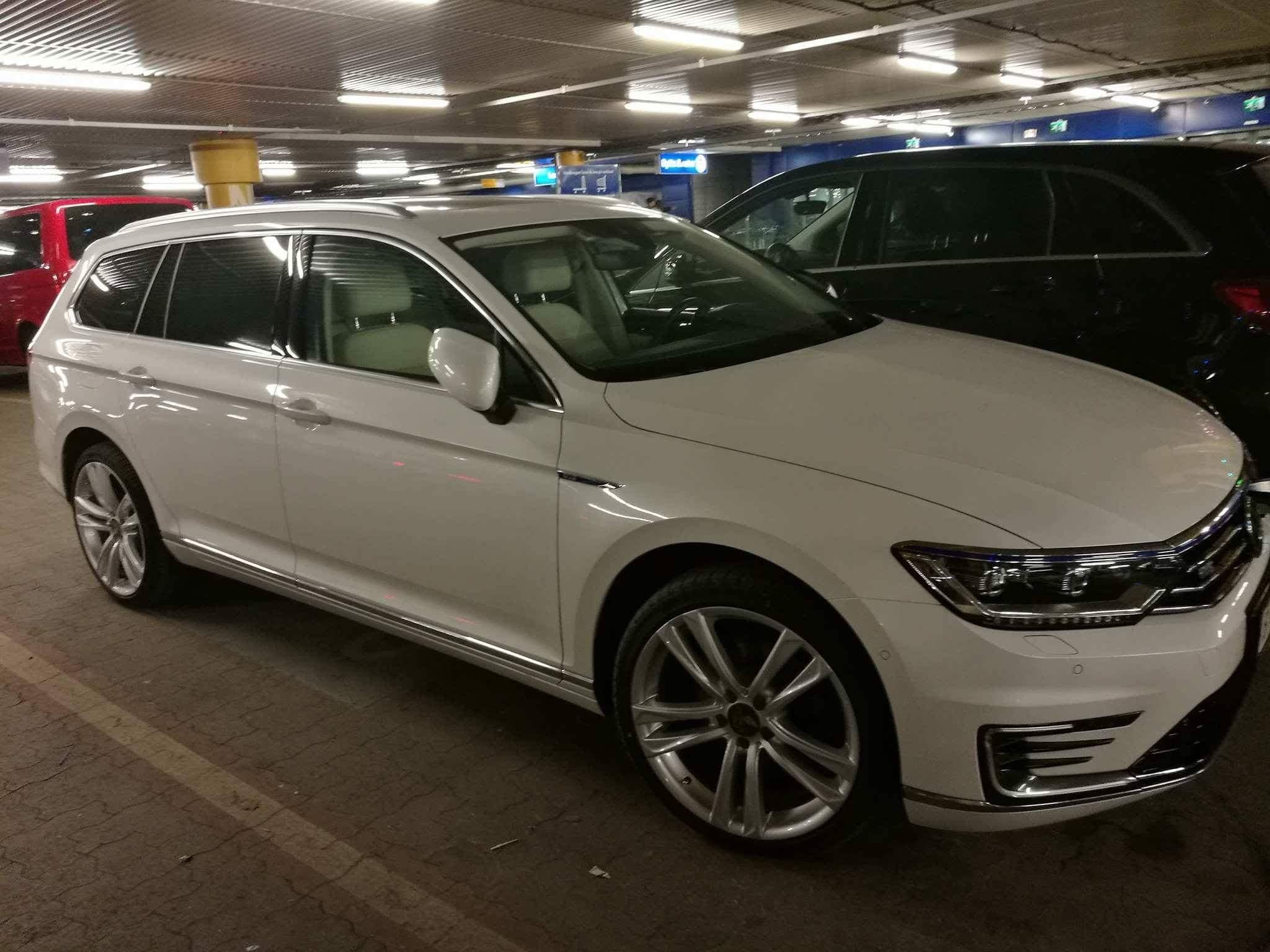 Volkswagen Passat GTE Hybrid med Aircondition