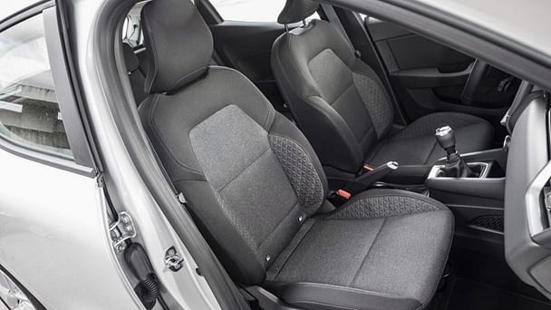 Renault Clio Louez la Renault Clio 5 – Moderne, Confortable et Connectée ! avec Entrée audio / iPod