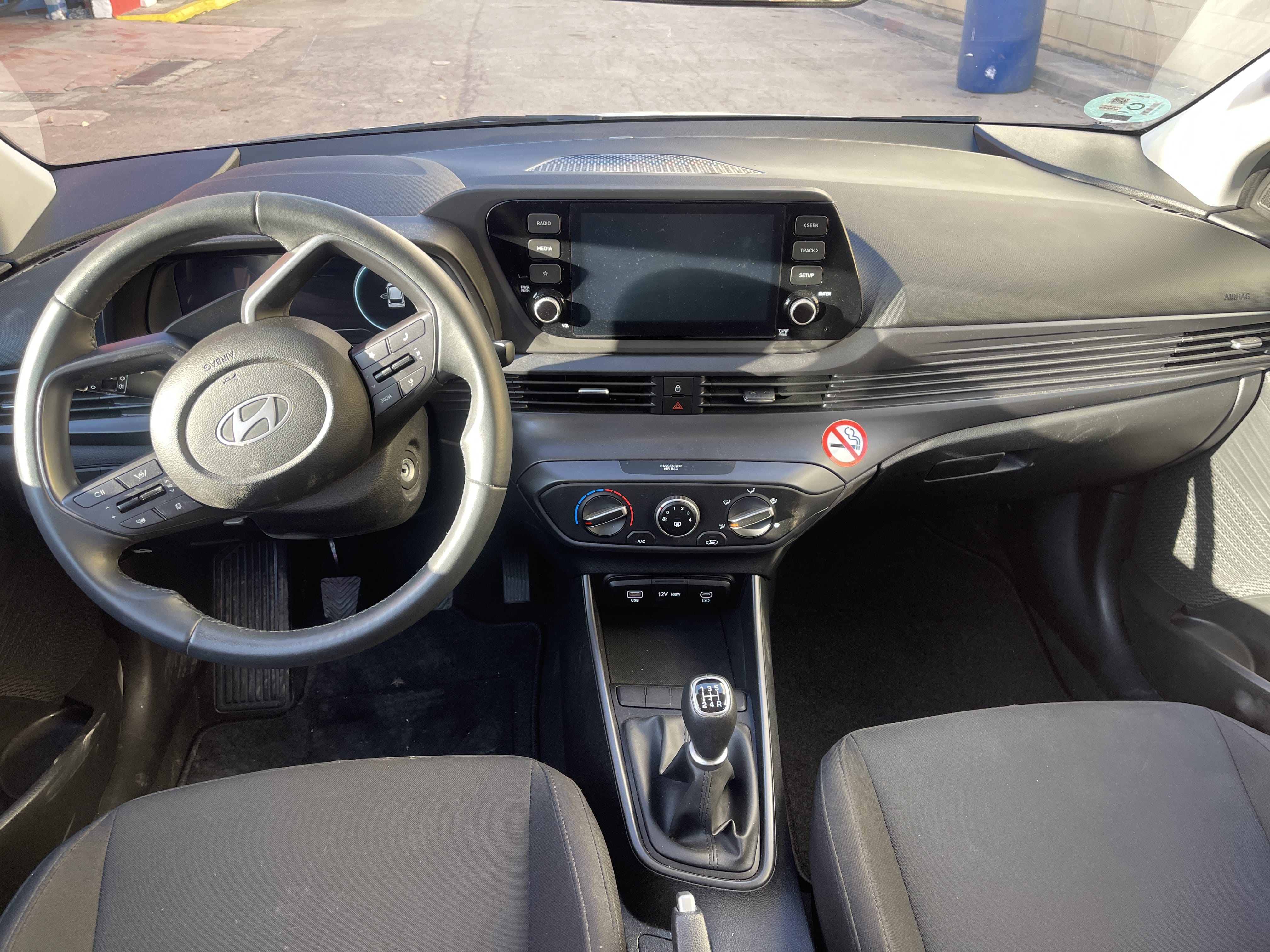 Hyundai i20 con Silla infantil