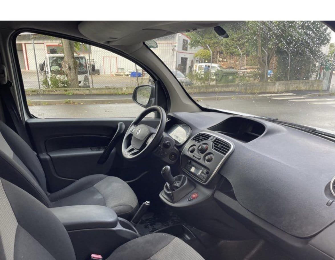 Renault Kangoo Express avec Pneus neige