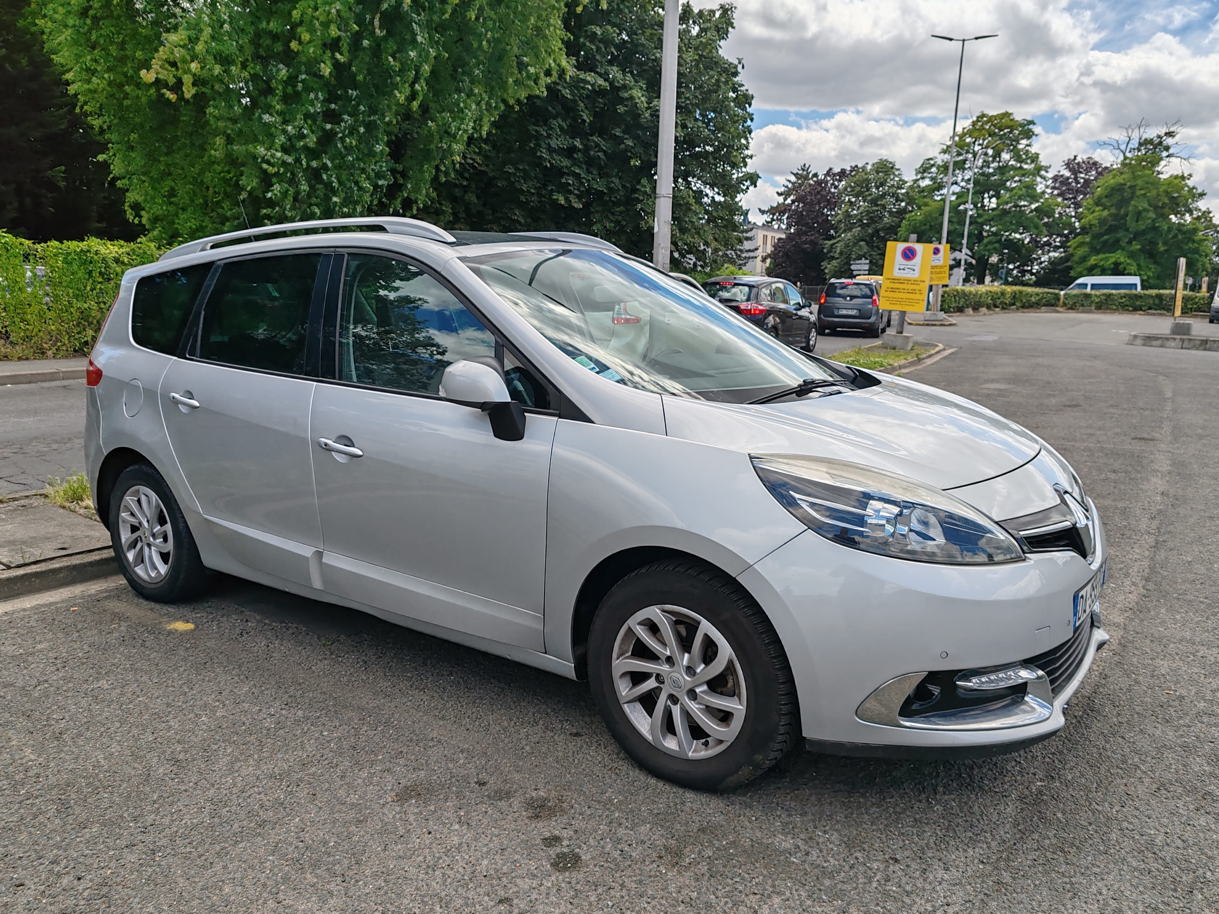 Renault Grand Scenic 7pl Diesel faible conso toit ouvrant panoramique, 2013, Diesel, 7 places
