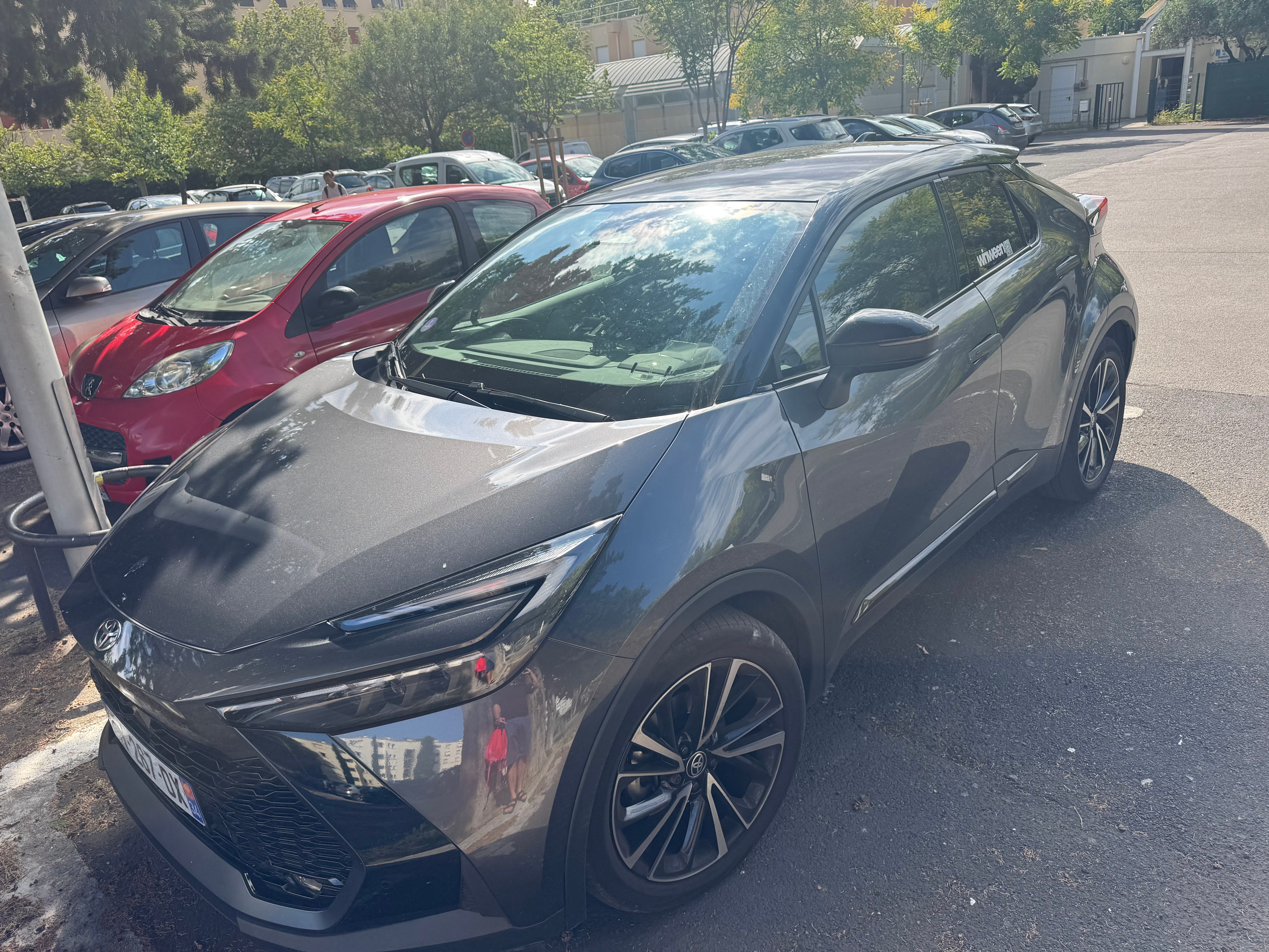 Toyota C-HR Hybrid mit Klimaanlage