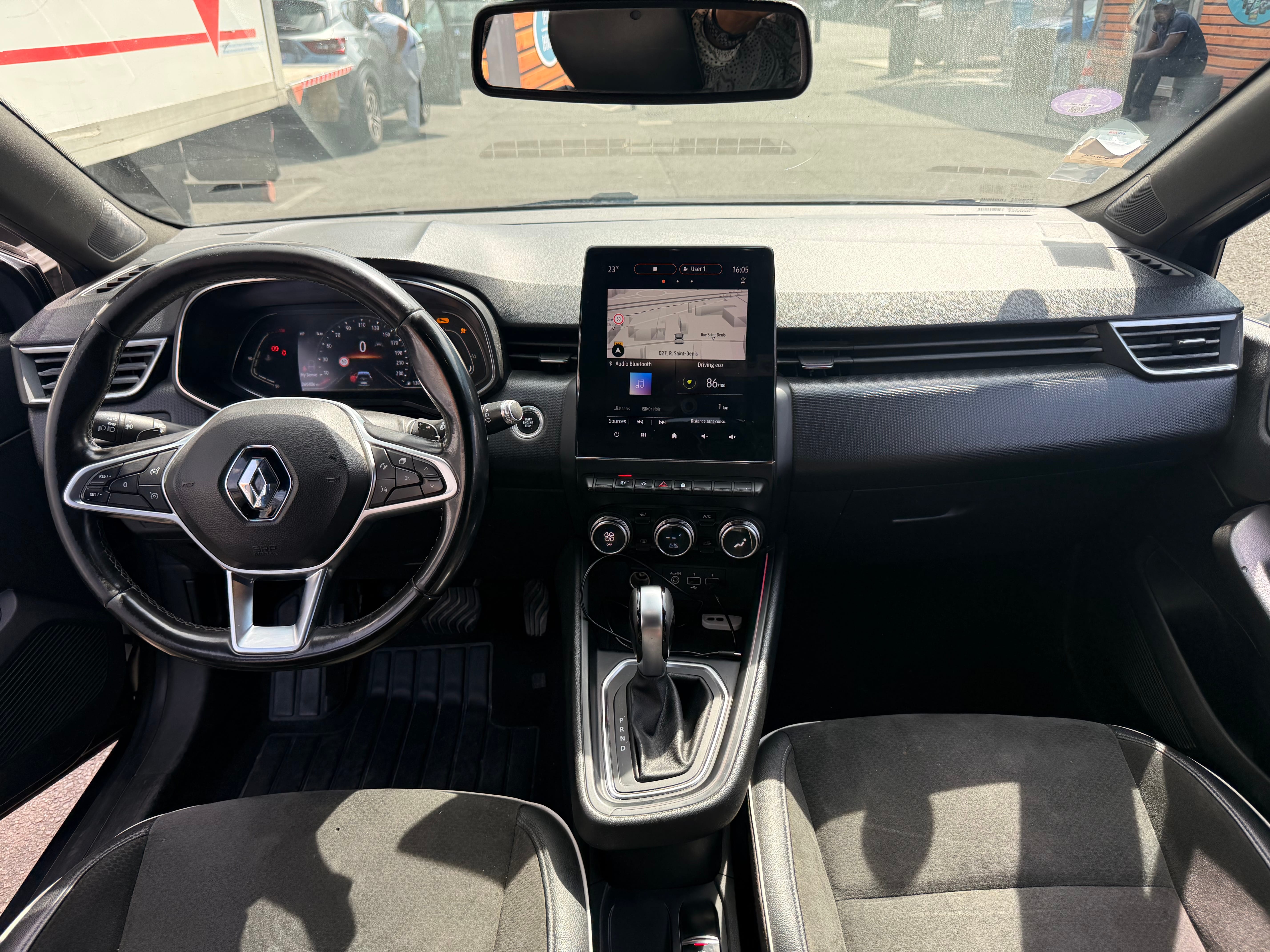Renault Clio avec GPS