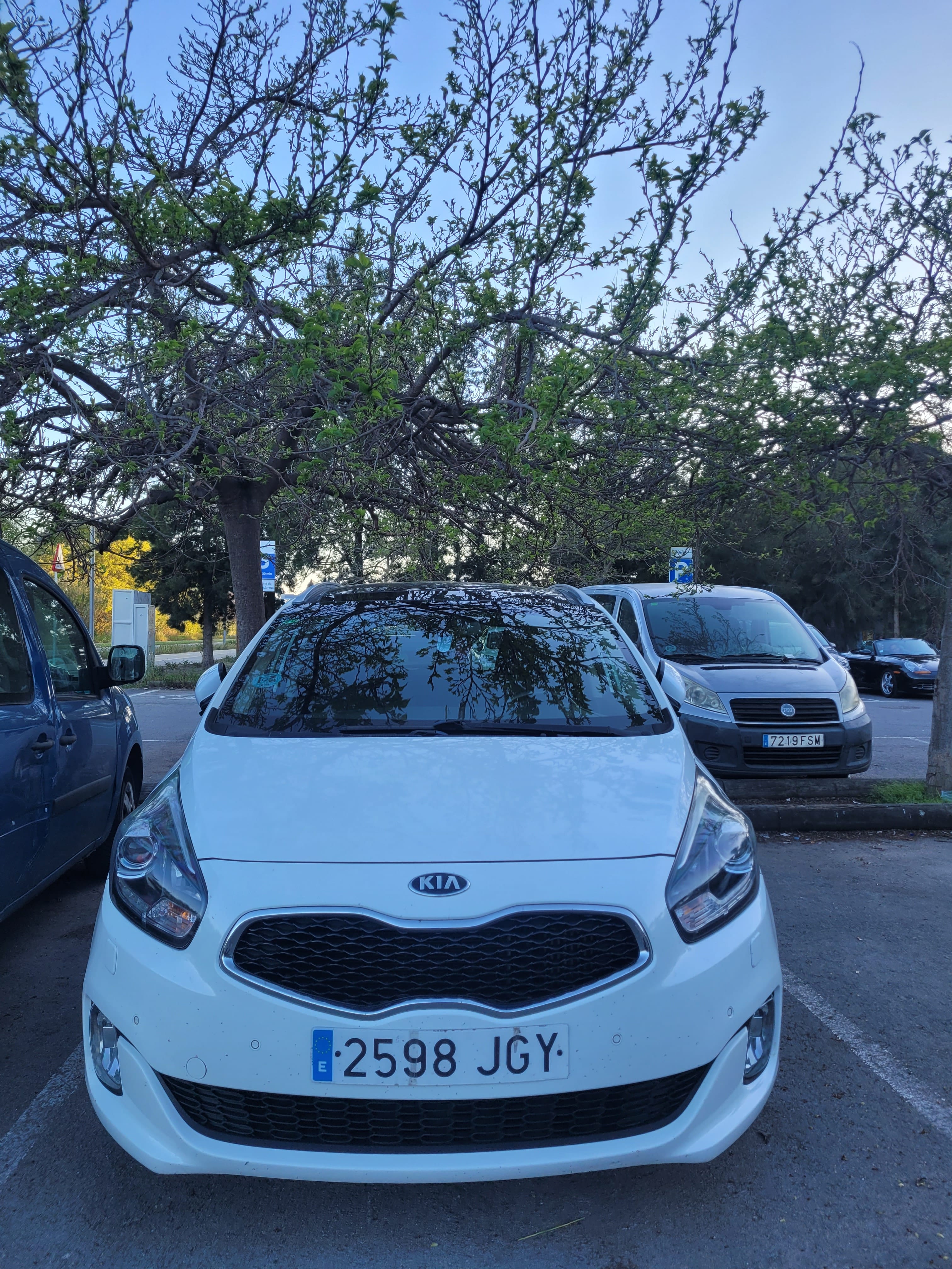 Kia Carens con Dashcam