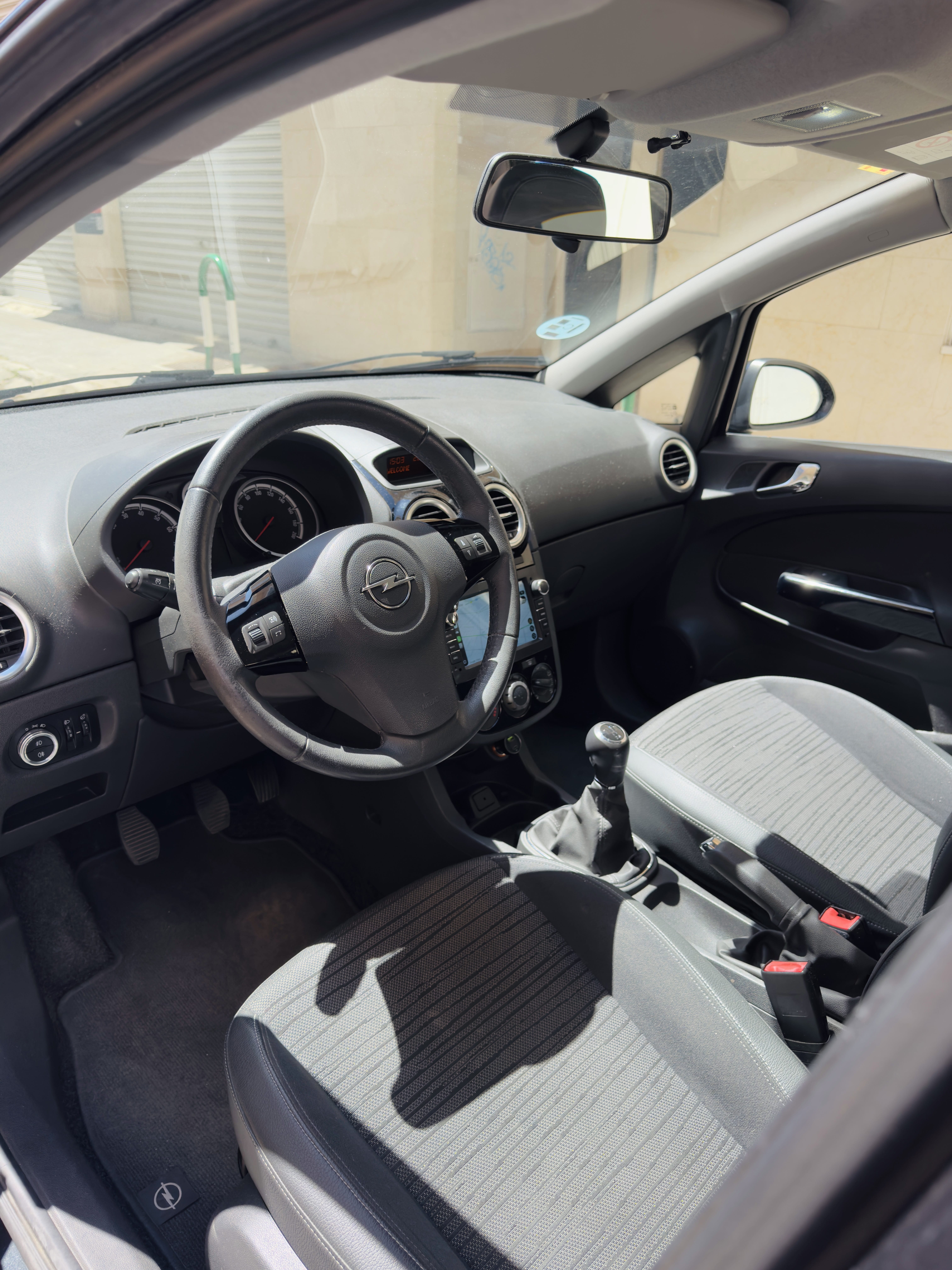 Opel Corsa con GPS