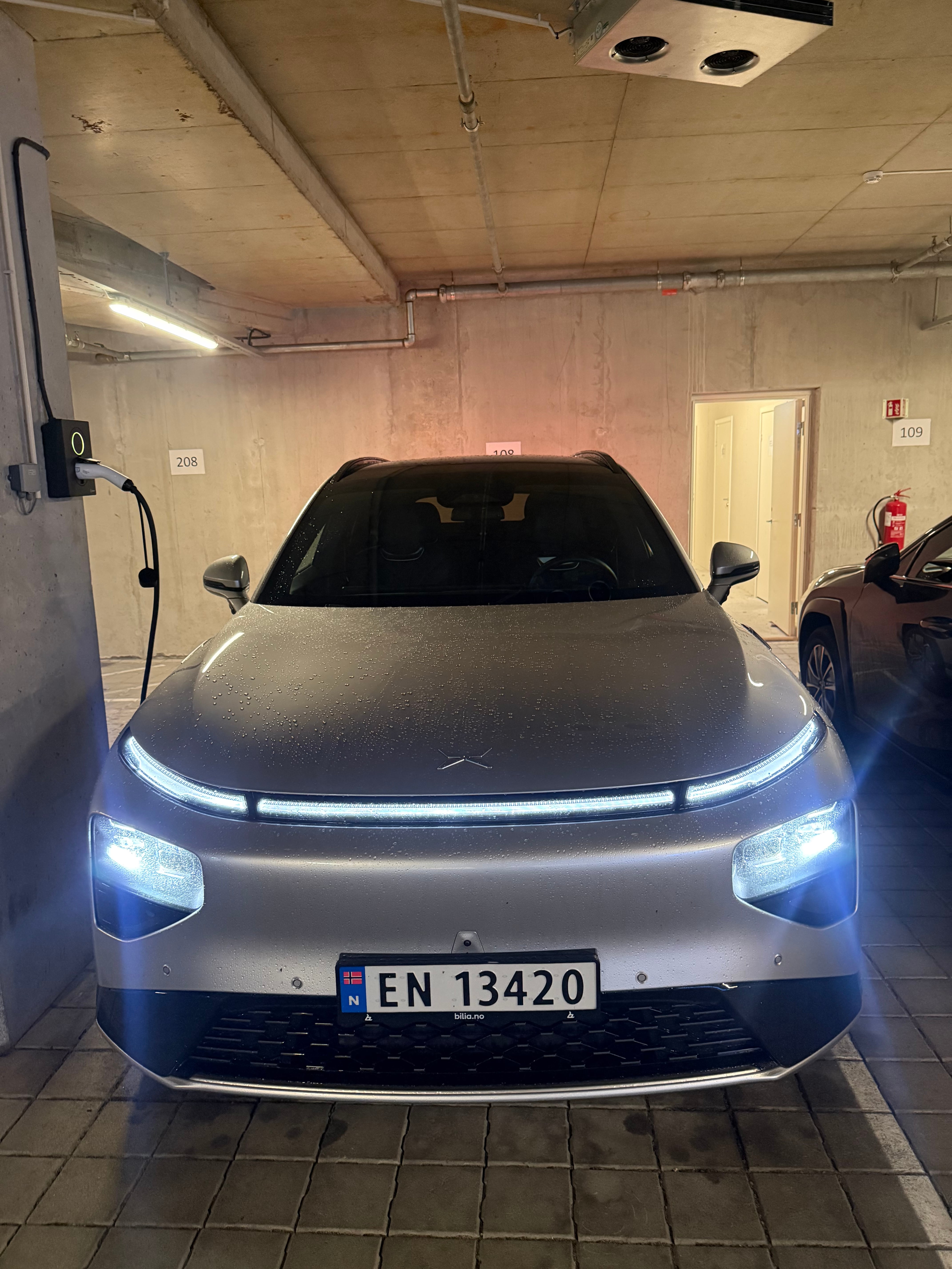 Xpeng G9 RWD Standard Range, 2025, Elektrisk, automatisk